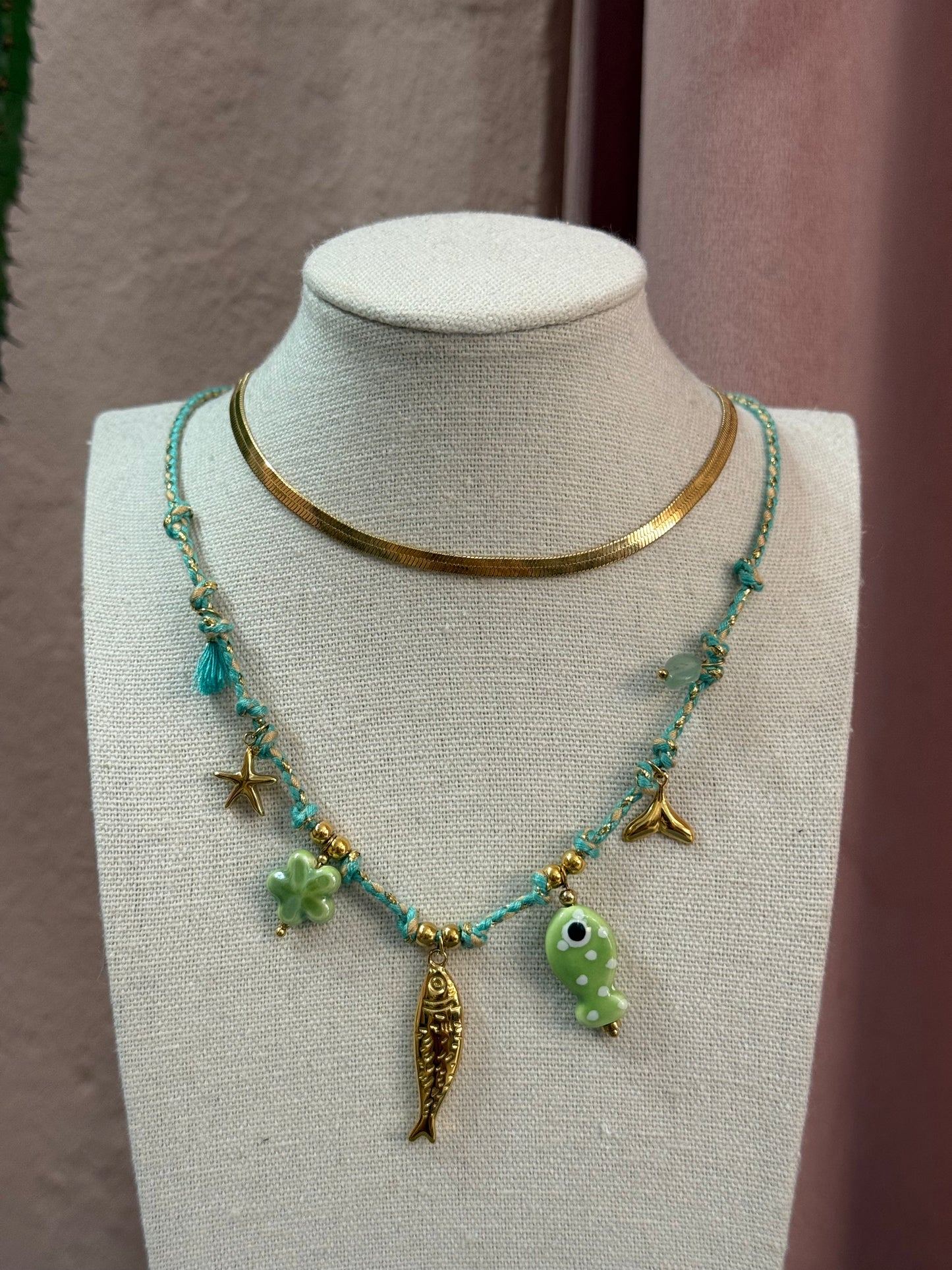 Collana in corda mix ciondoli verde