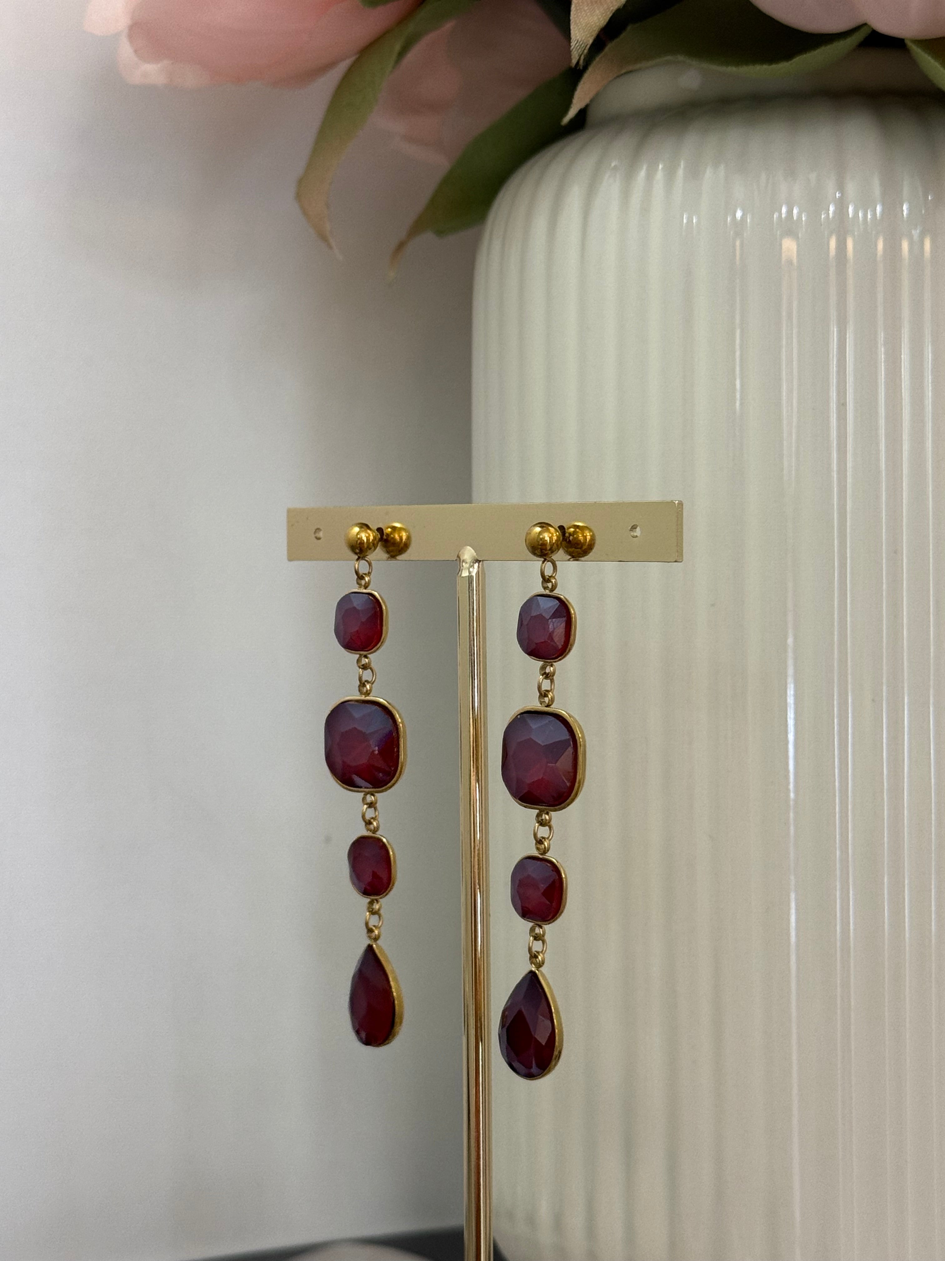 orecchini pendenti bordeaux