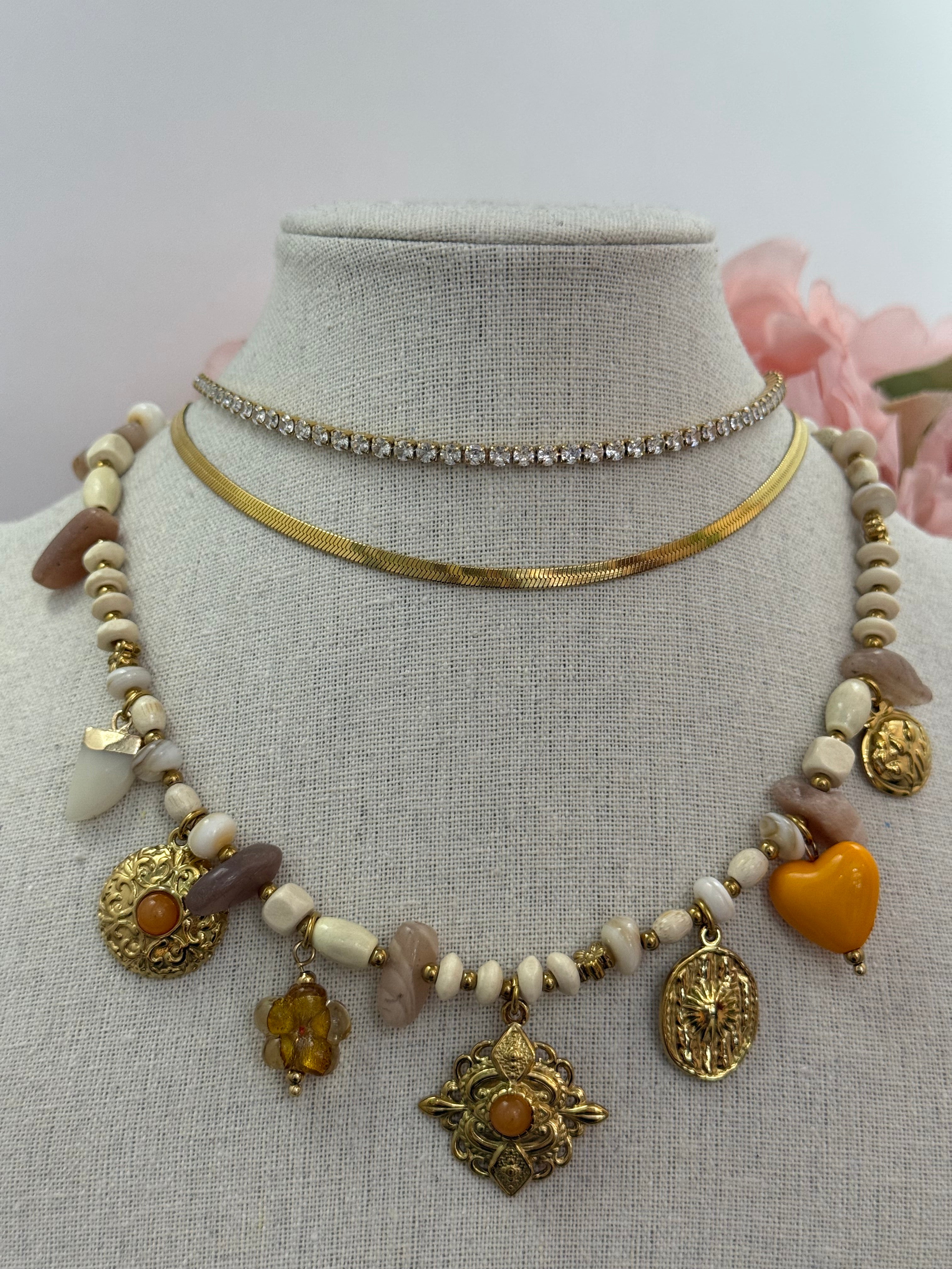 Collana multicharm India