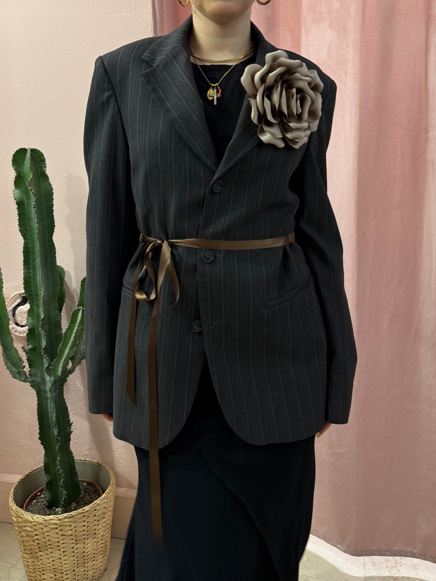 Blazer upcycling fiocco laterale e rosa