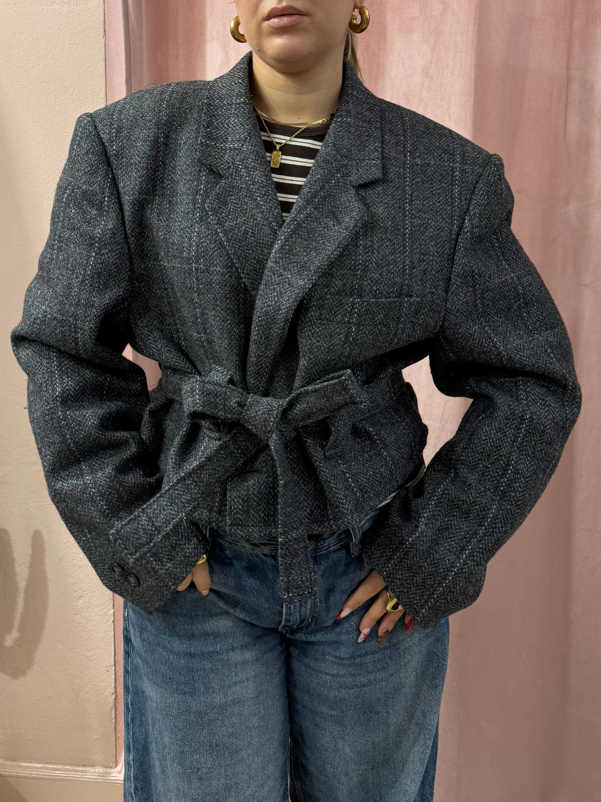 Blazer in lana upcycling antracite principe di galles