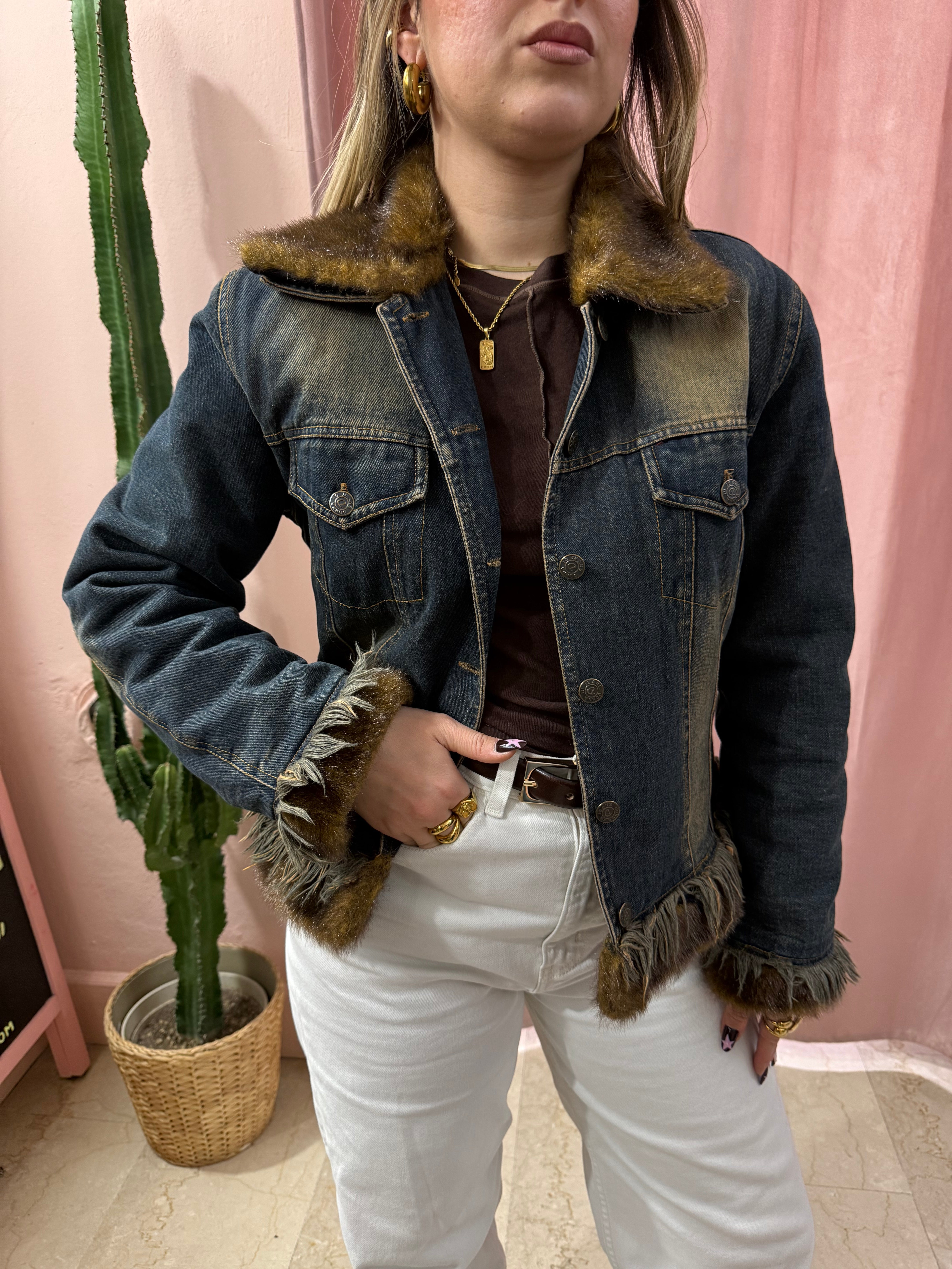 Giacca in denim con pellicciotto