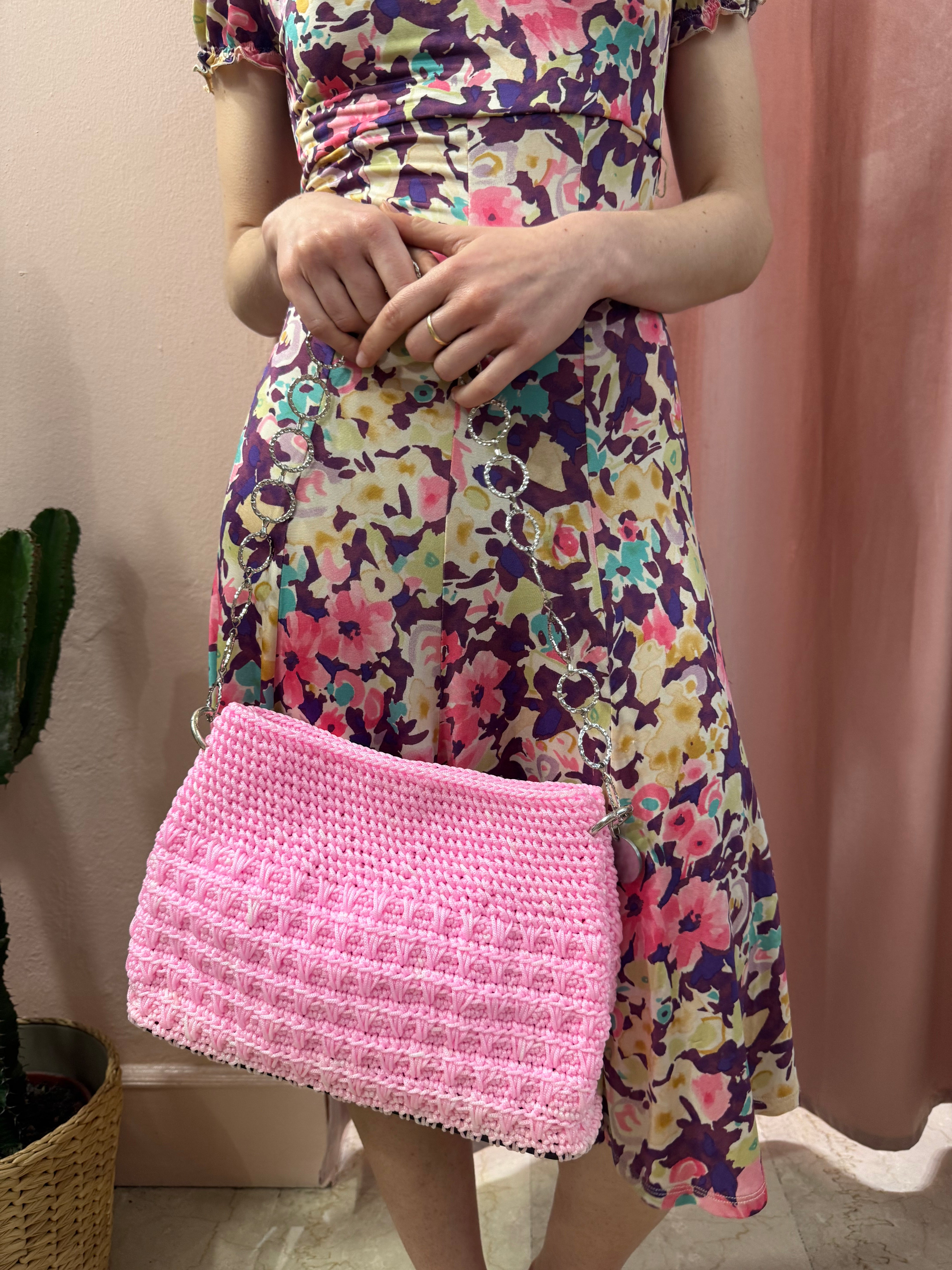 Borsa rosa crochet con catena