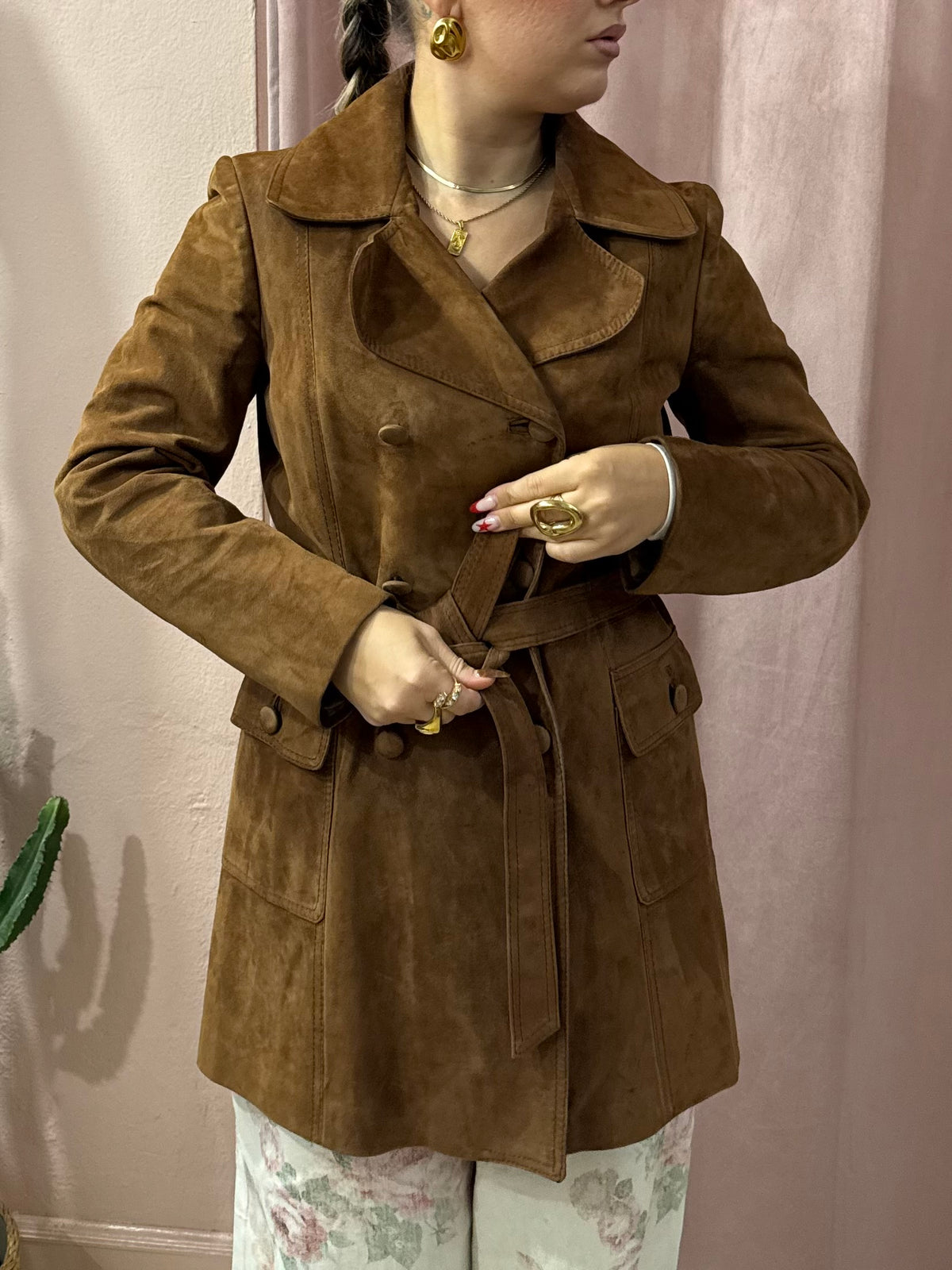 Trench in pelle scamosciata con cinturino