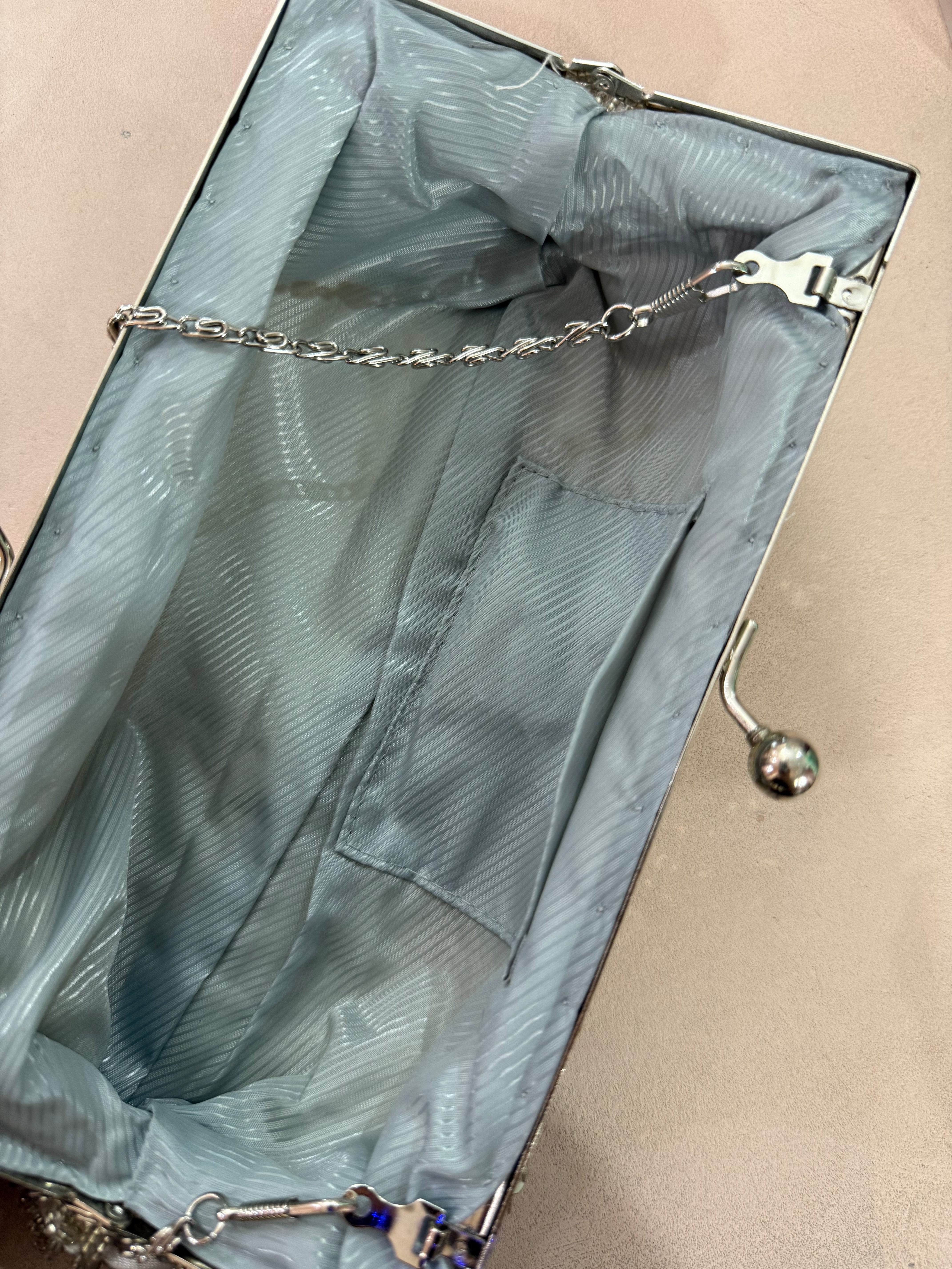 pochette vintage 00s ricamata con paillettes