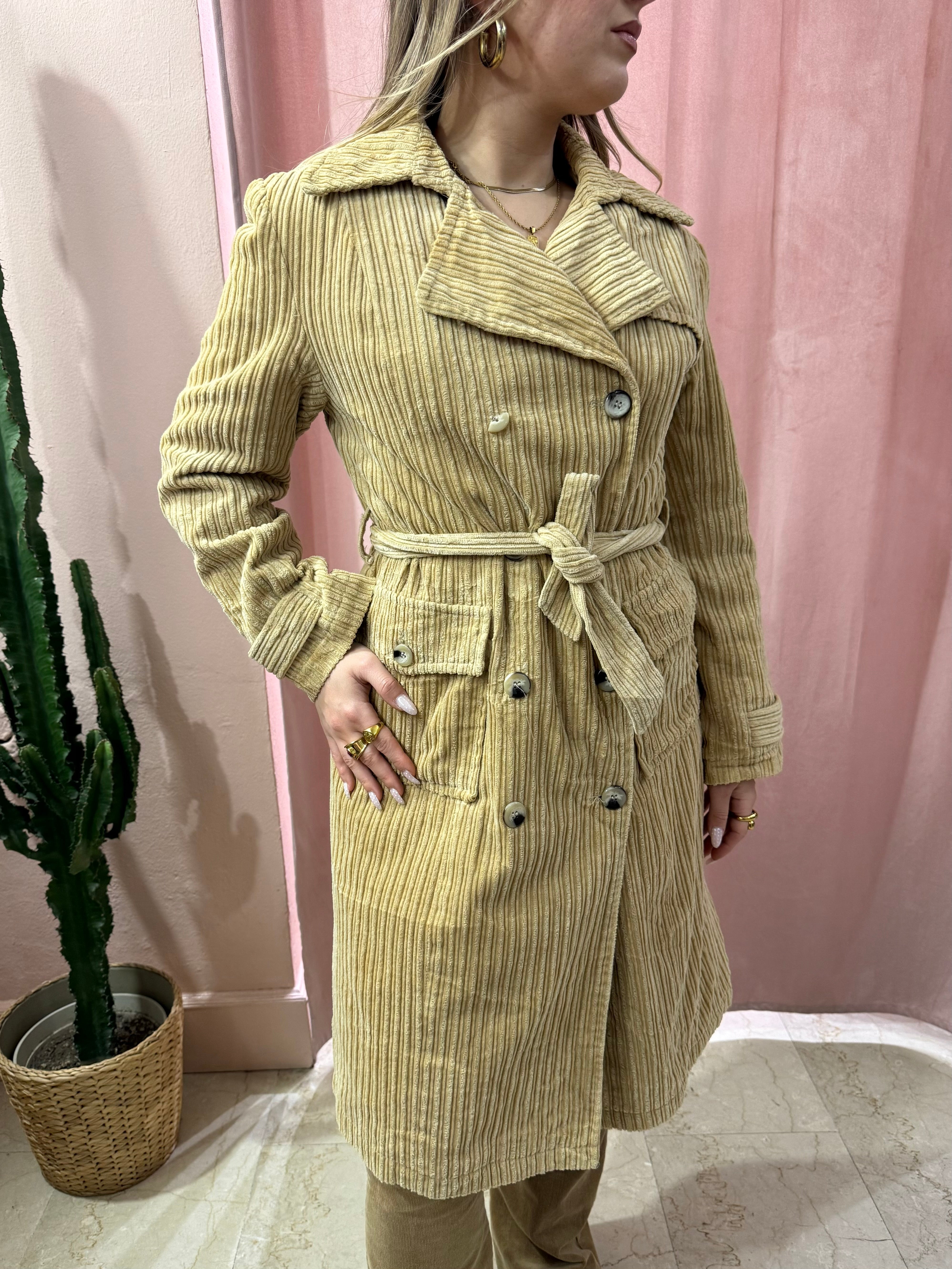 Trench beige a coste