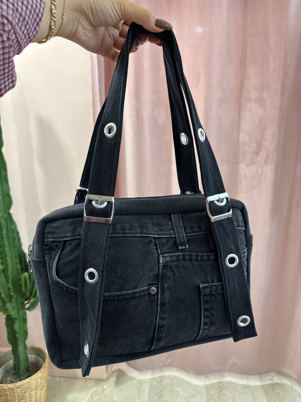 Borsa Levis upcycling nera