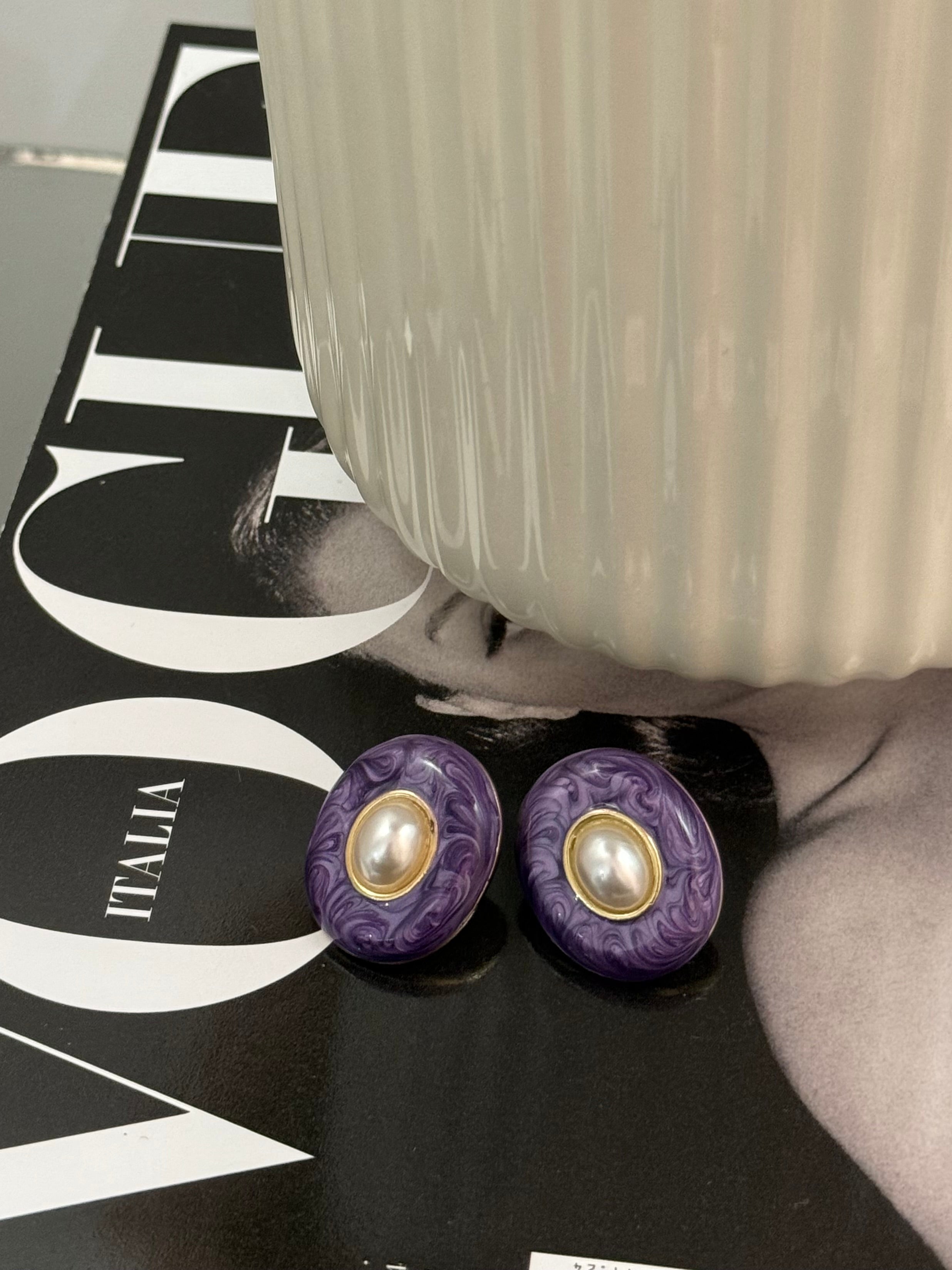 Orecchini viola con perla - solo online