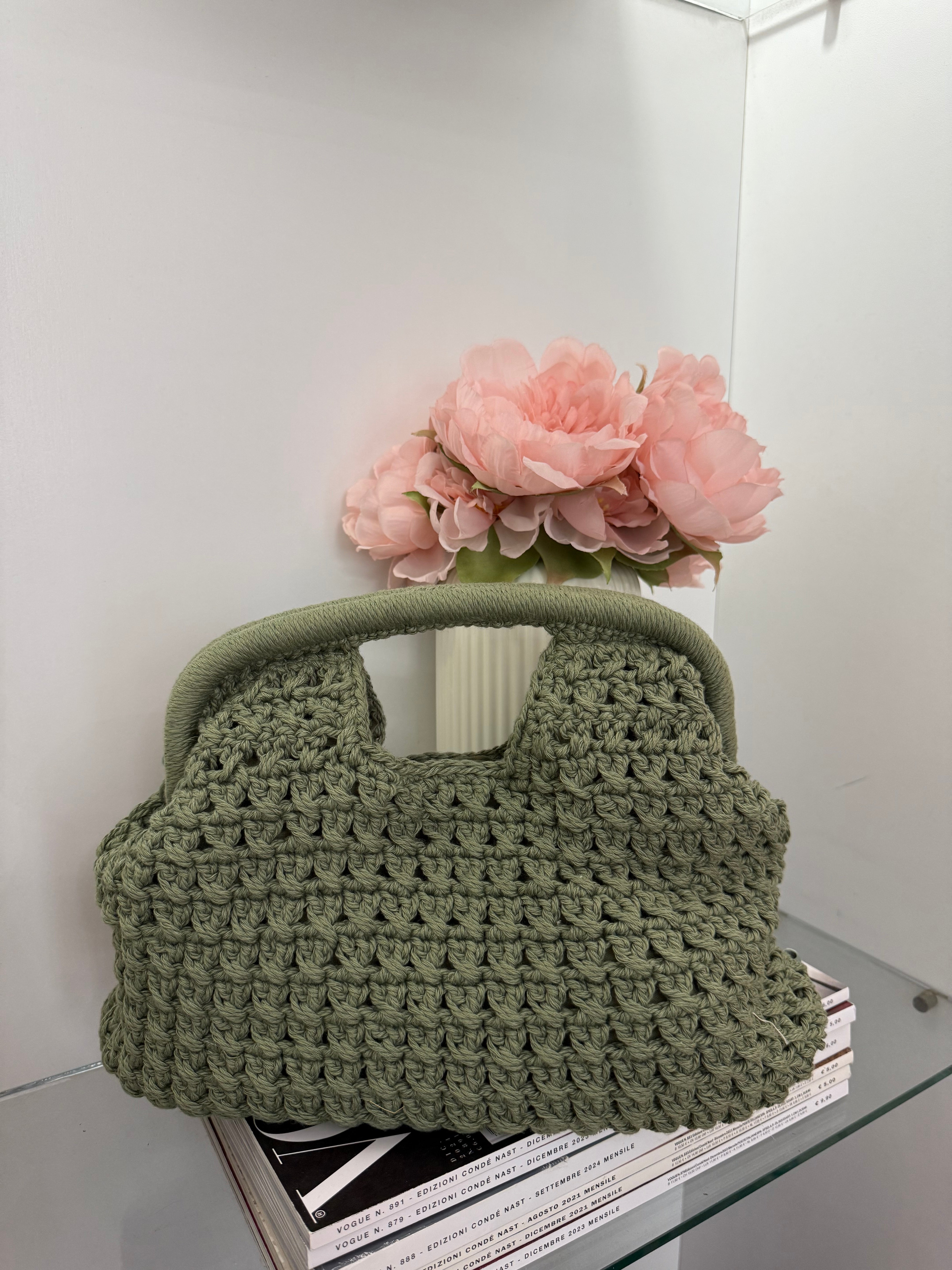 Borsa intrecciata con perline