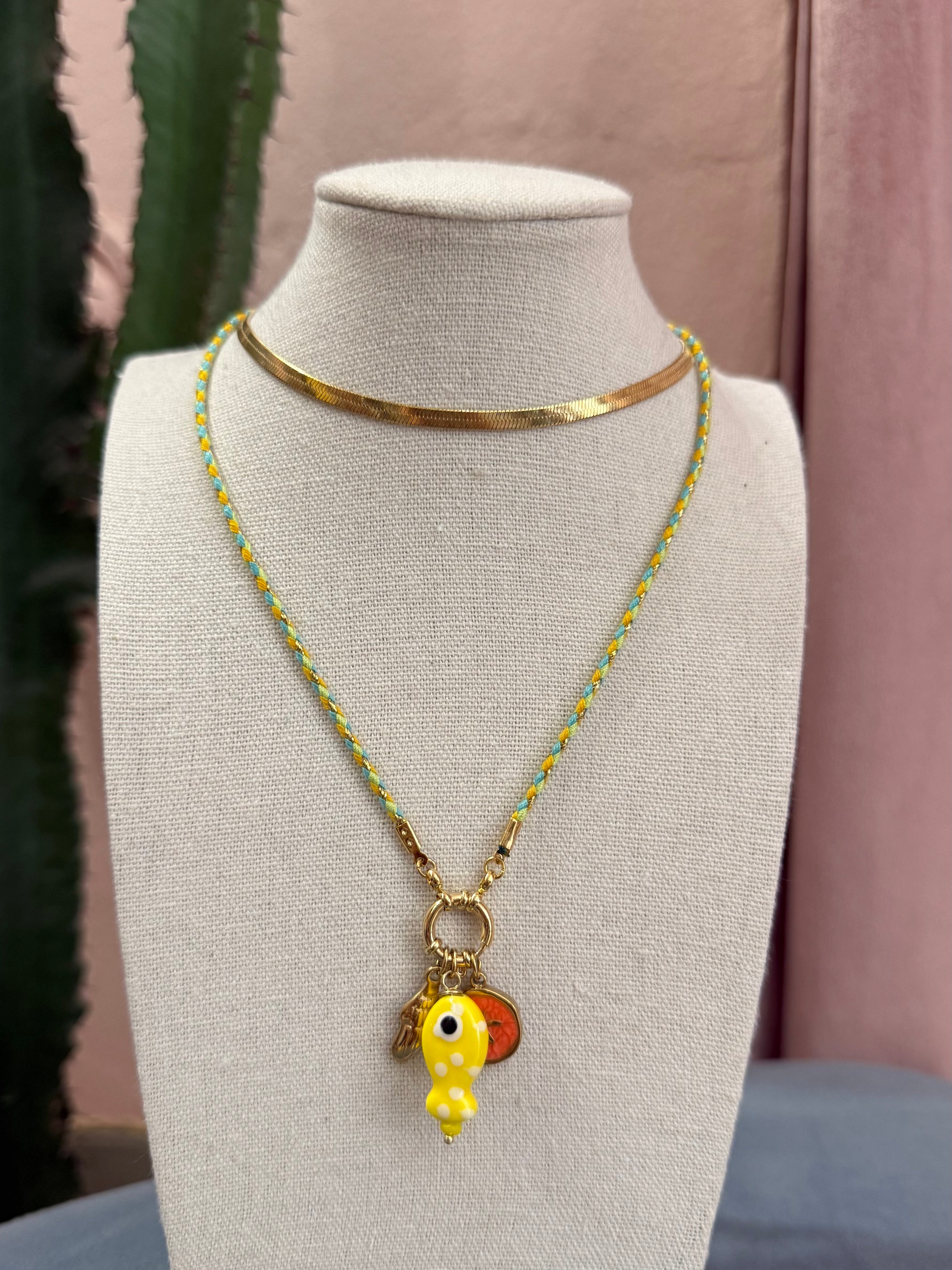 Collana in corda mix ciondoli pesci più colori