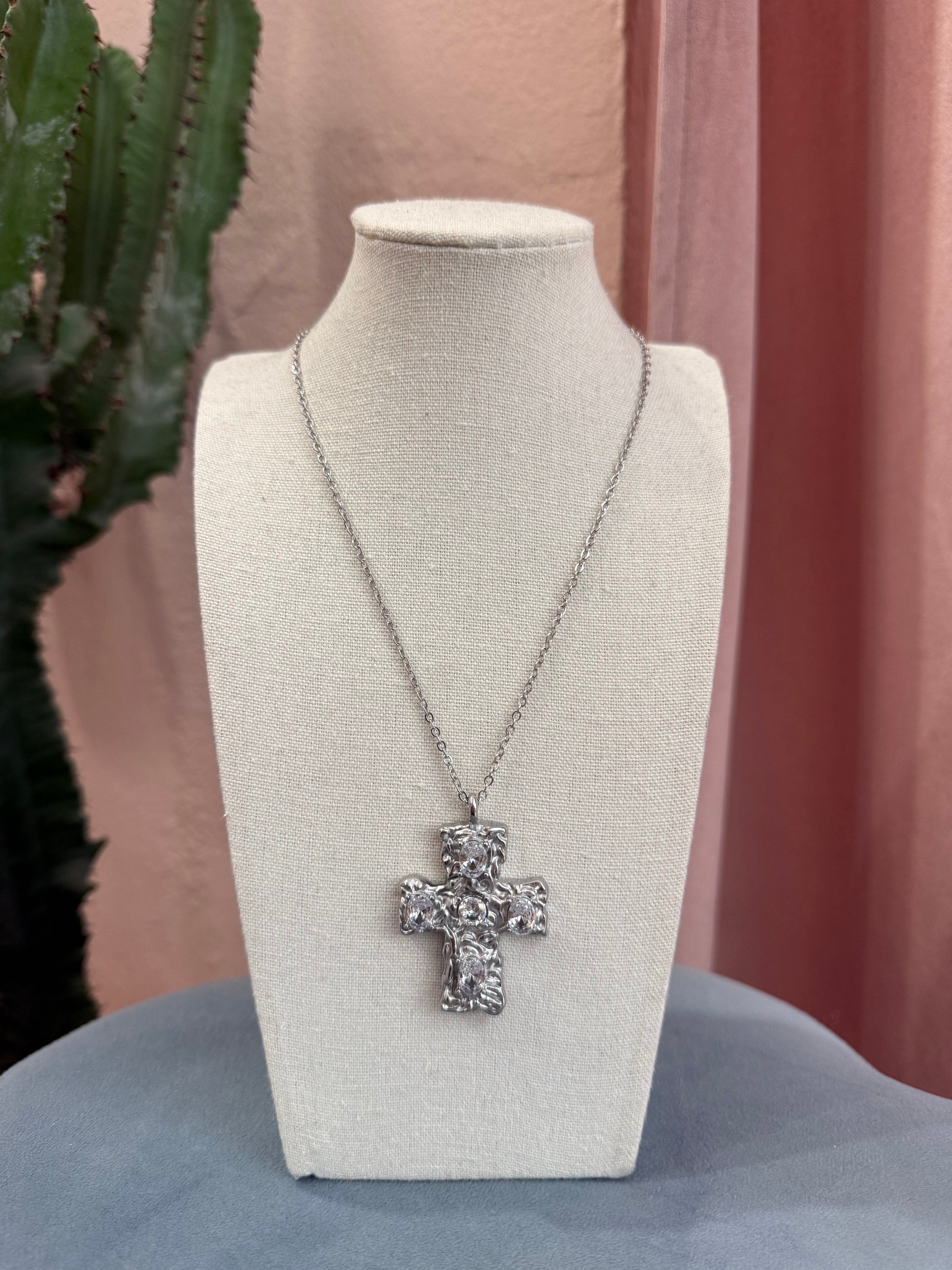 Collana con croce sfaccettata gold/silver