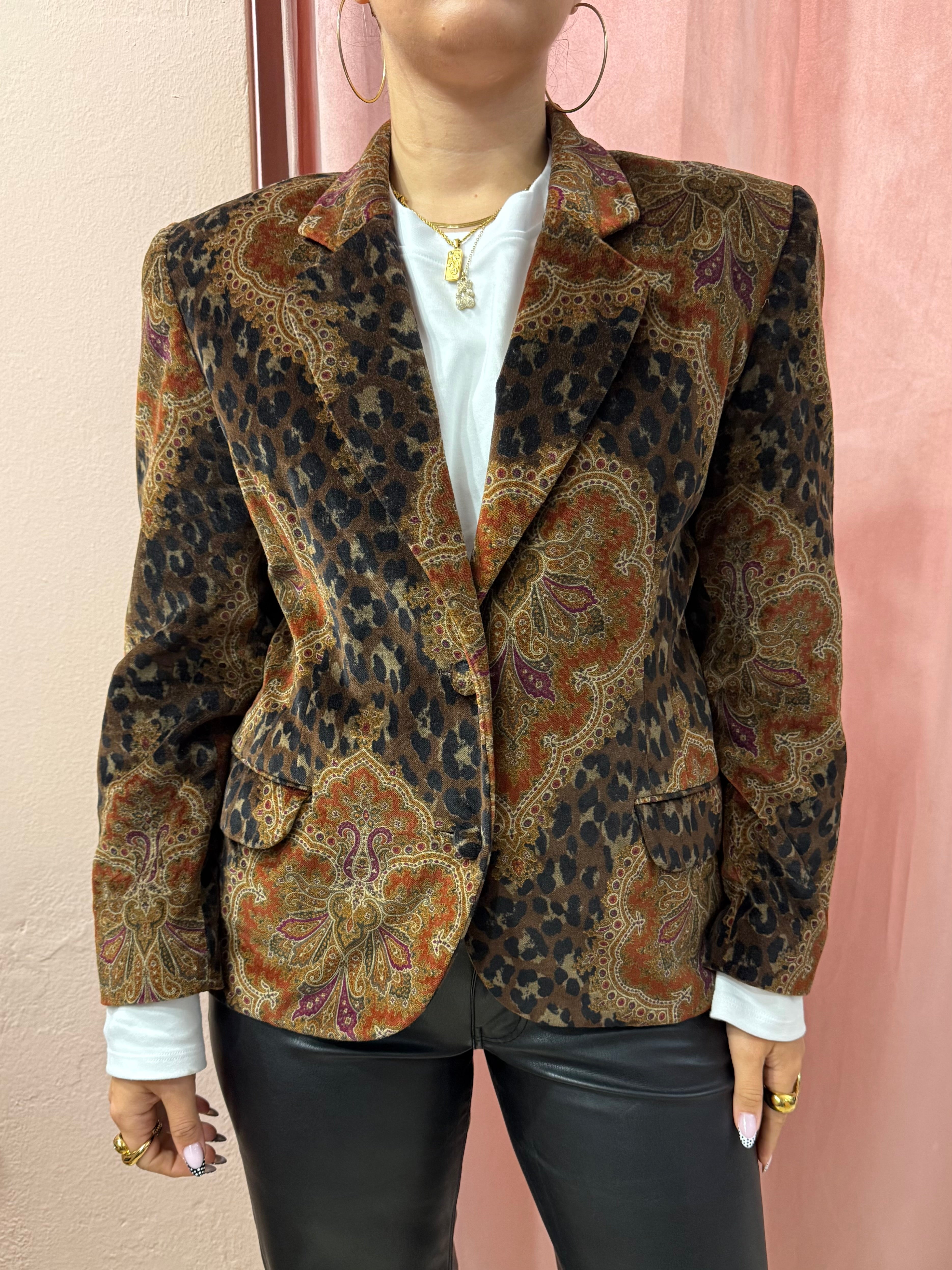 Blazer vintage animalier e damascato