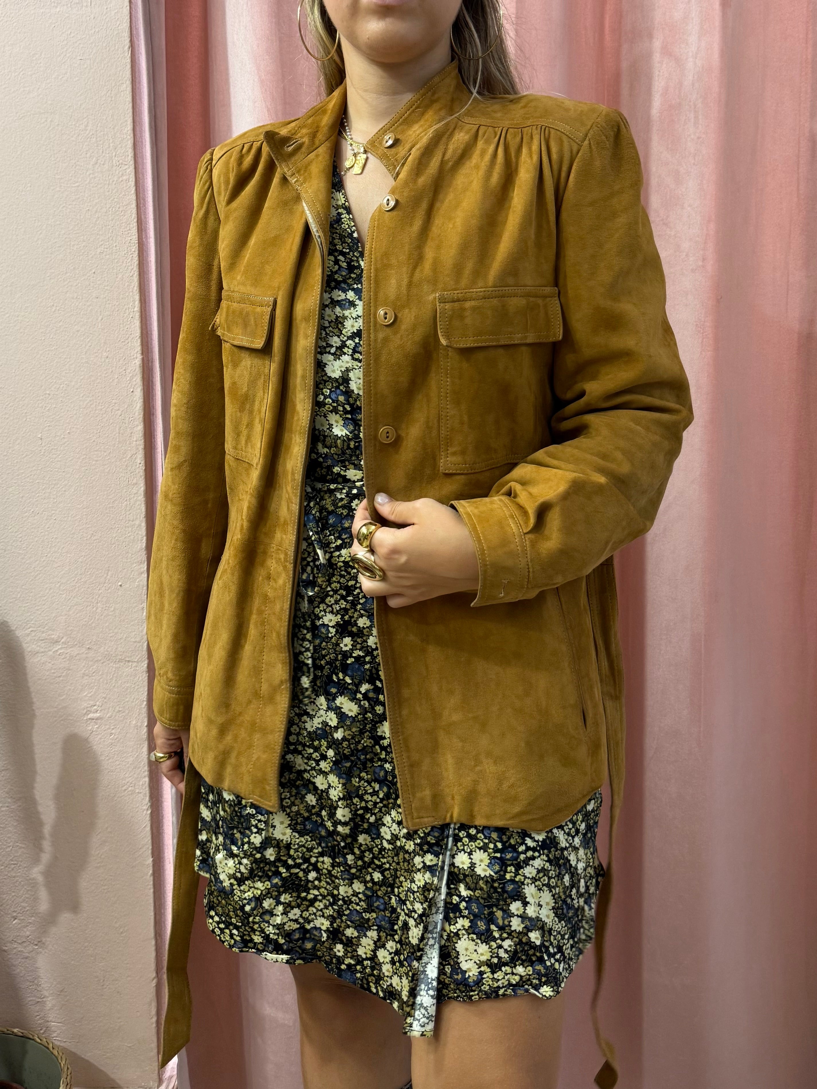 Giacca scamosciata con cinturino