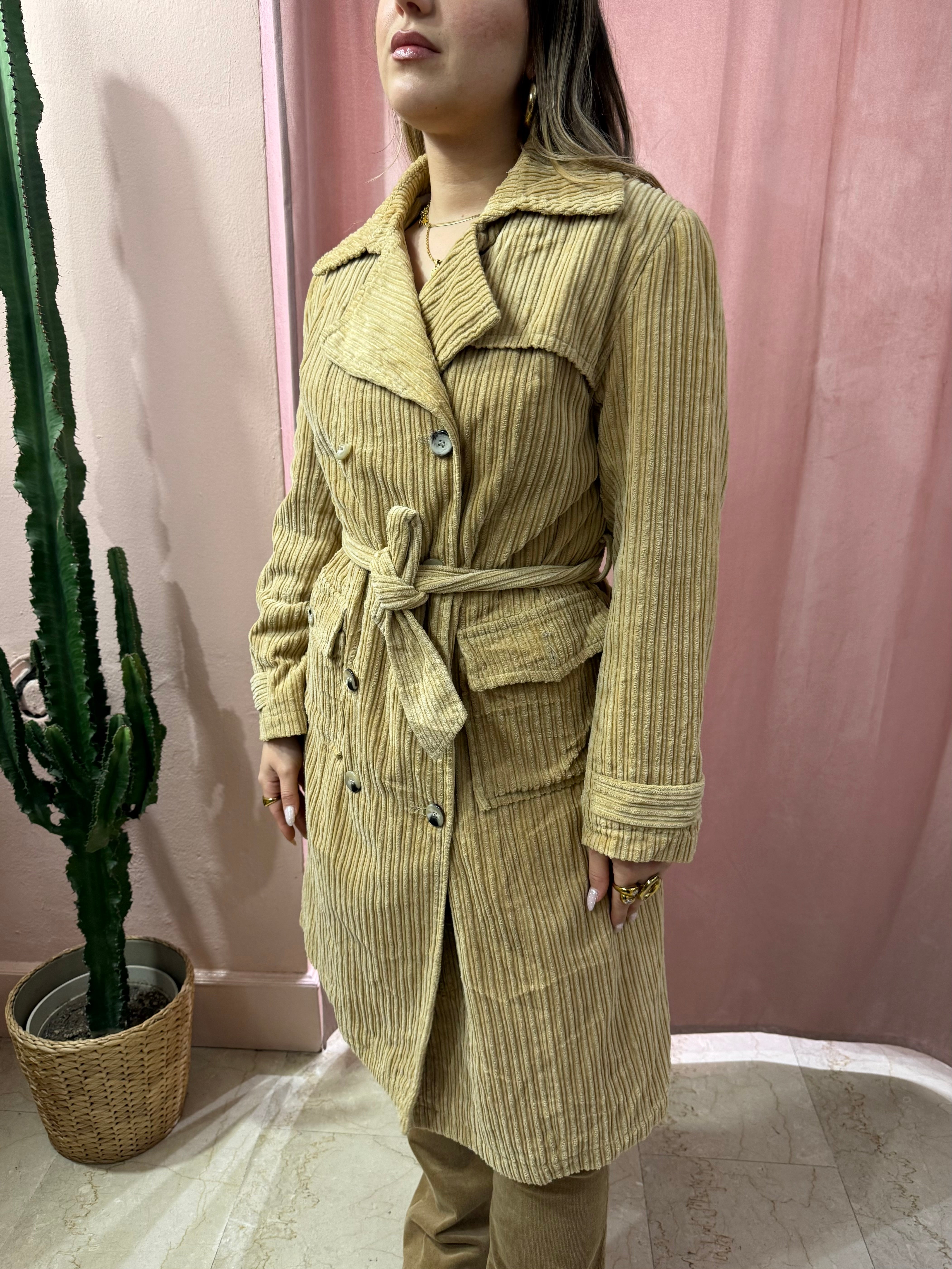 Trench beige a coste