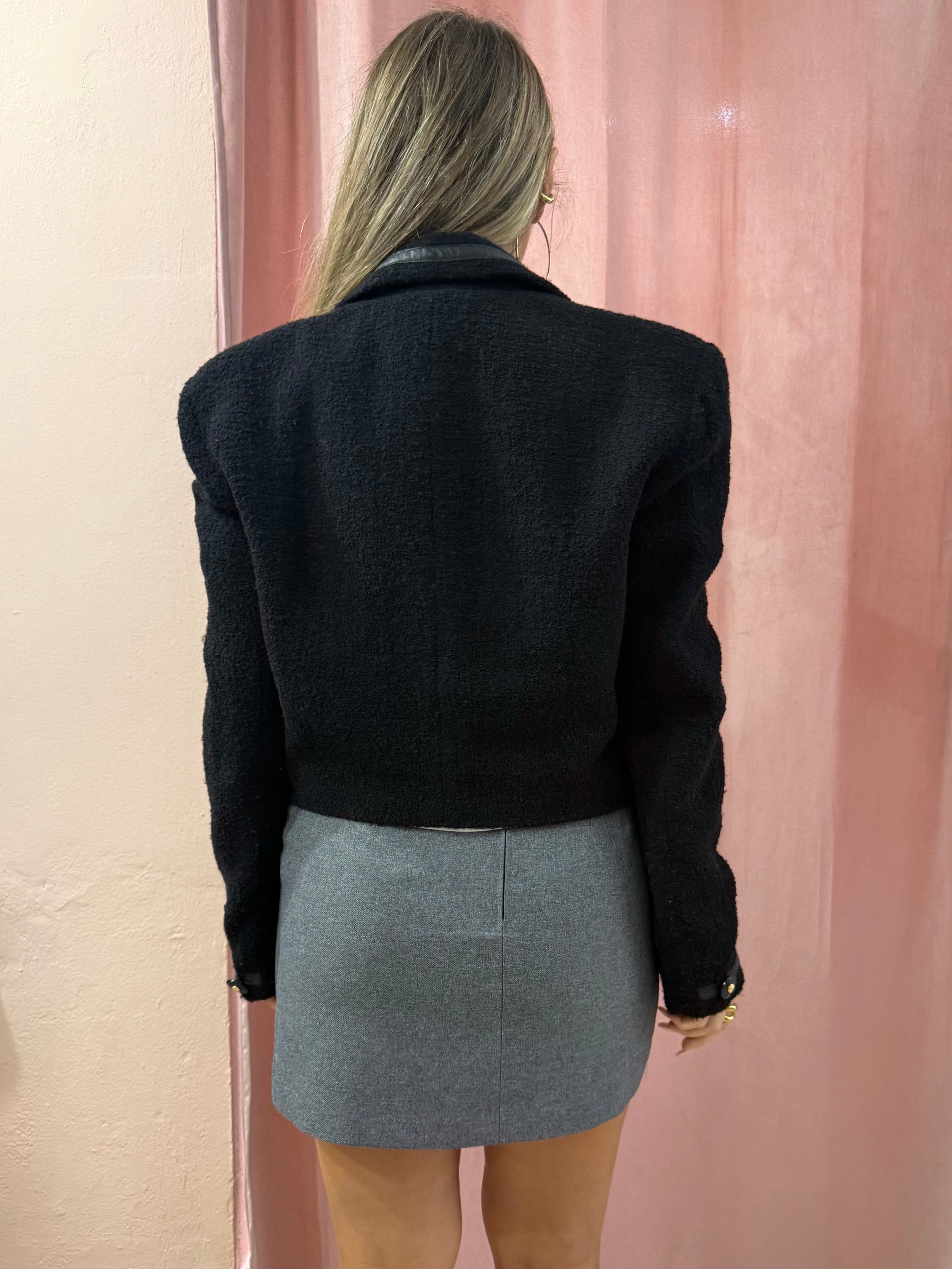 Blazer nero modello “Chanel”