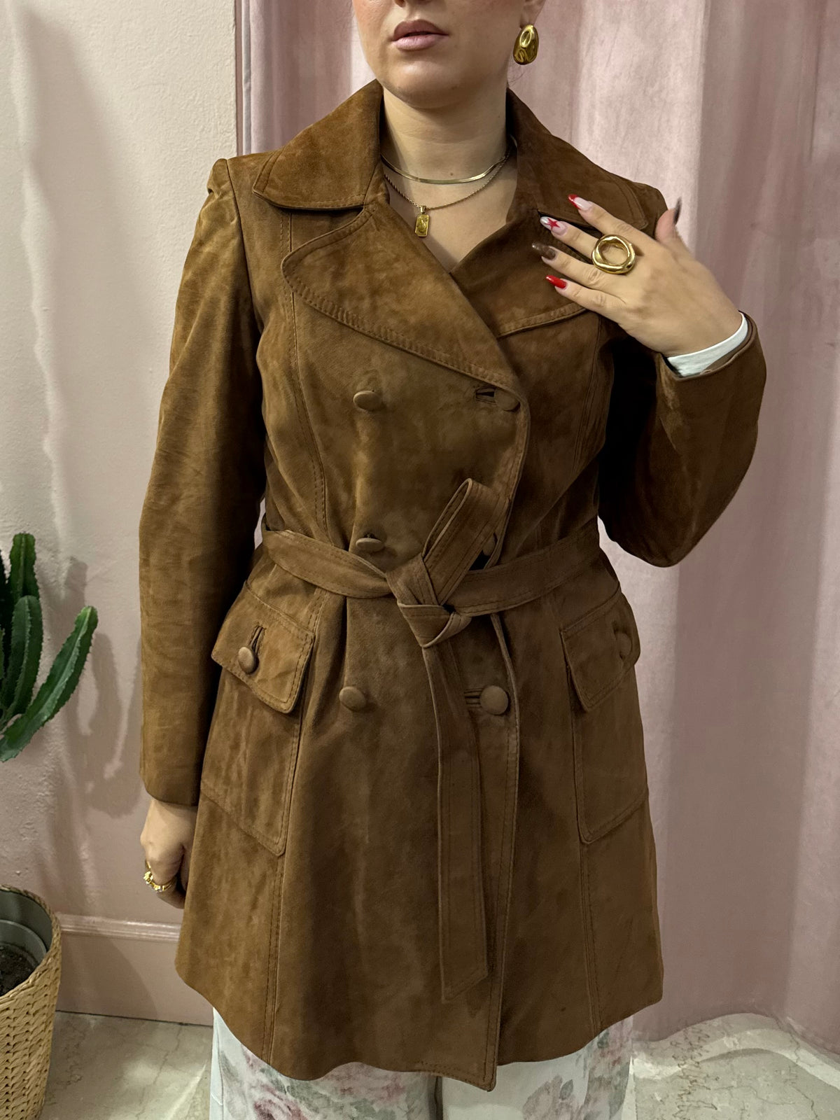 Trench in pelle scamosciata con cinturino