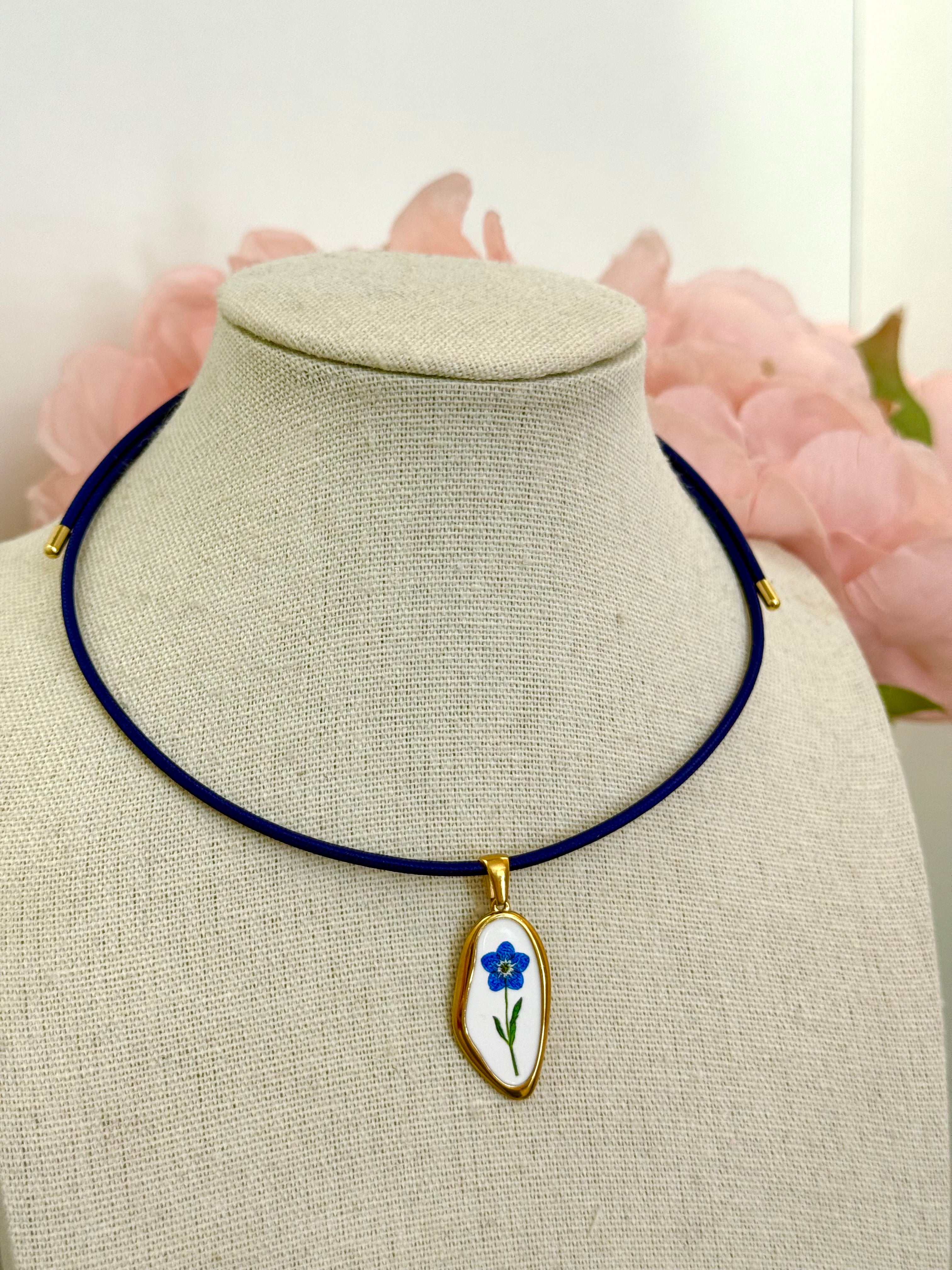 Collana magnetica con charm | più colori