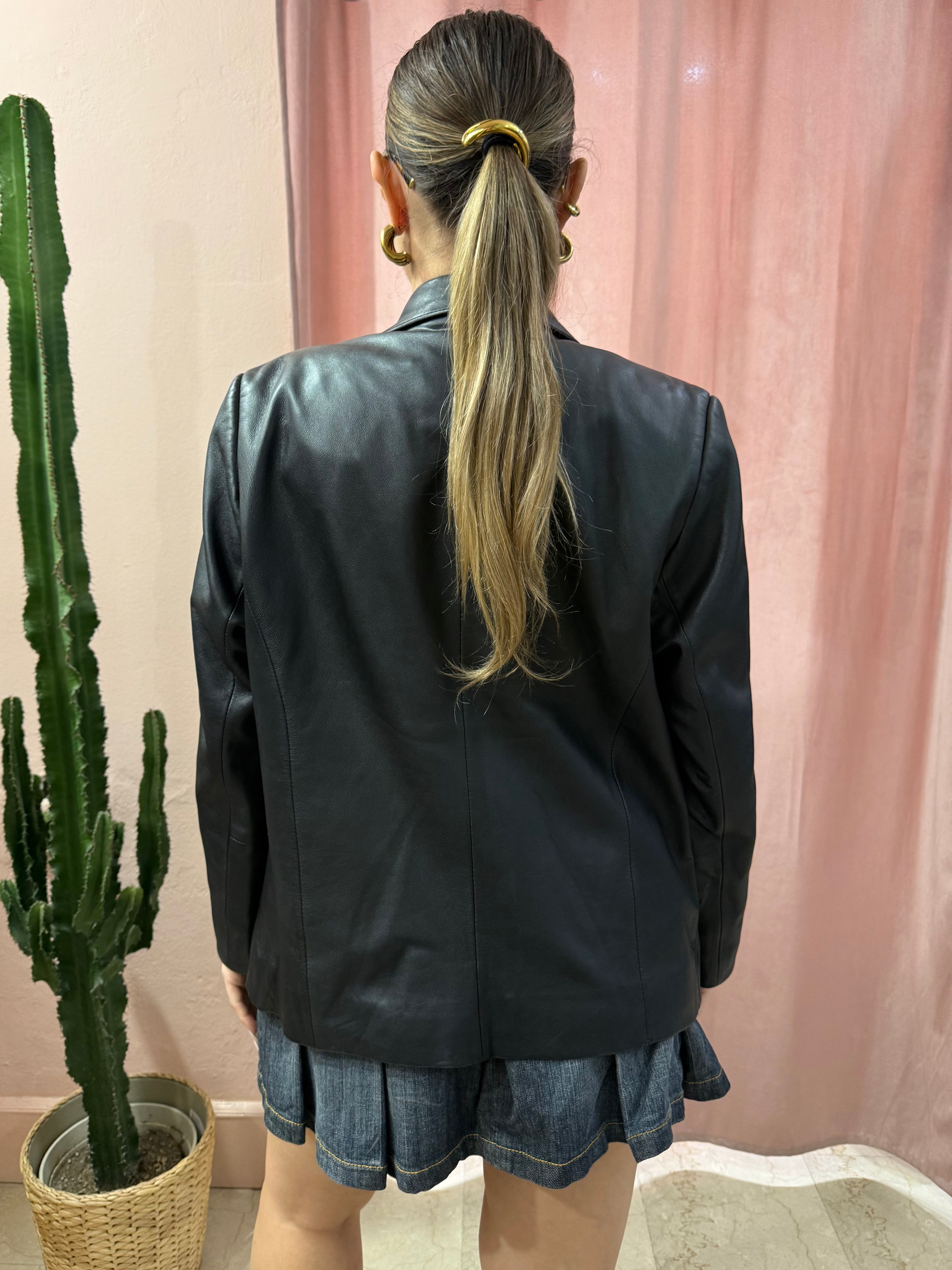 Giacca modello blazer lungo in pelle