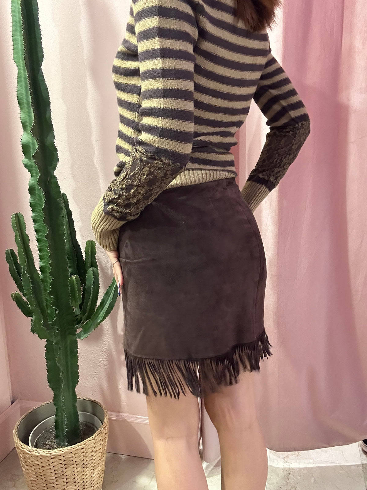 Minigonna con frange in pelle