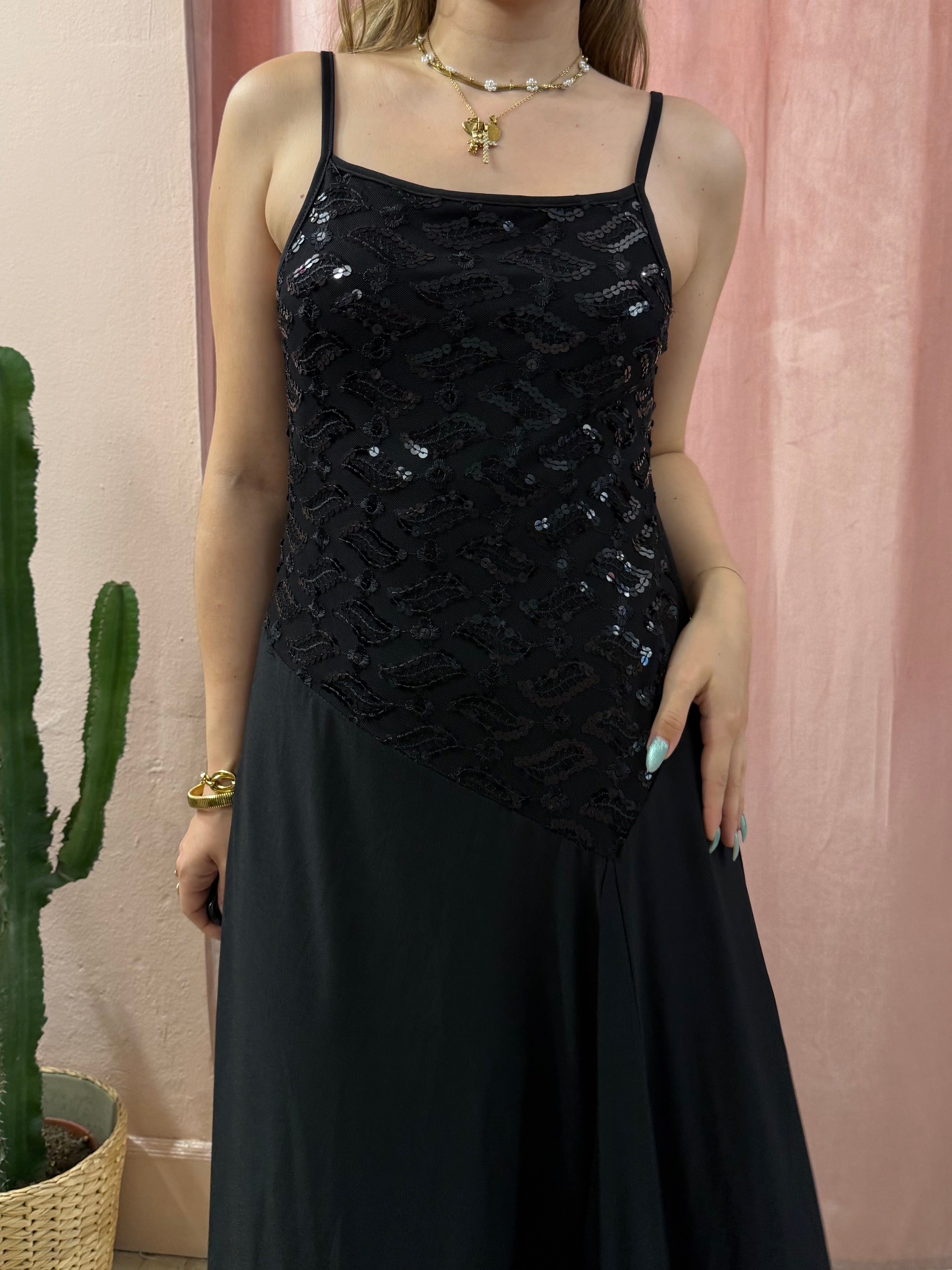Vestito 2000 nero con paillettes