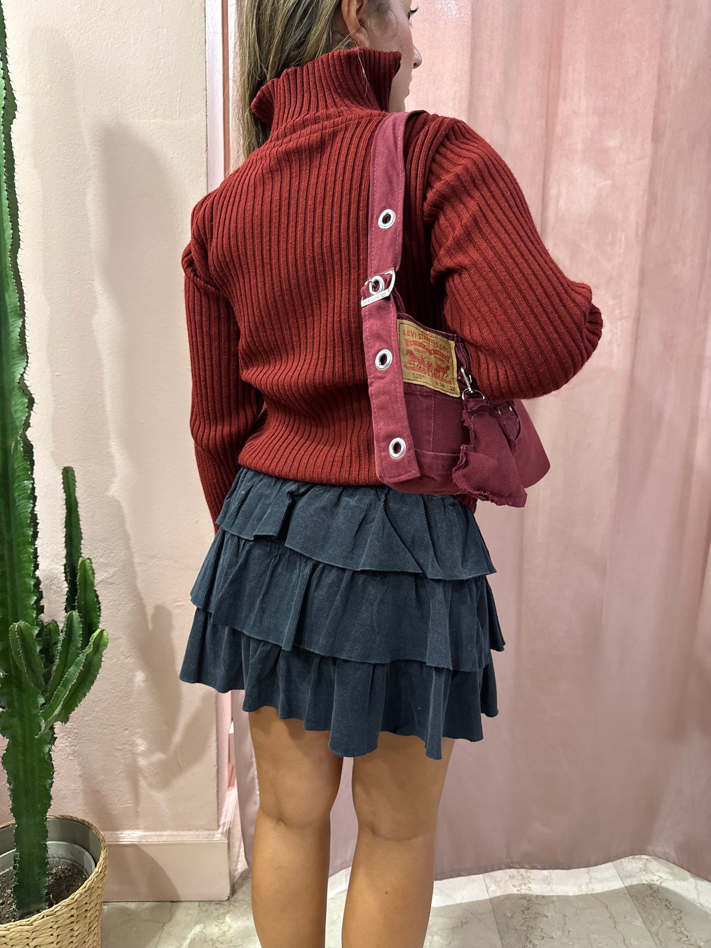 Felpa bordeaux con inserti in denim 00s