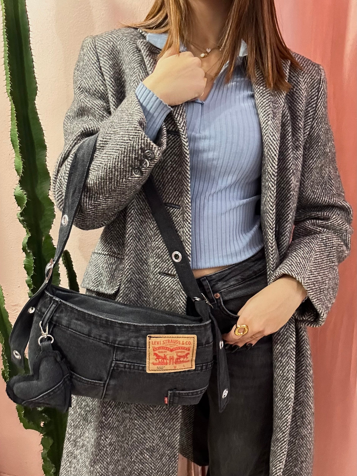 Borsa Levis baguette upcycling grigio scuro