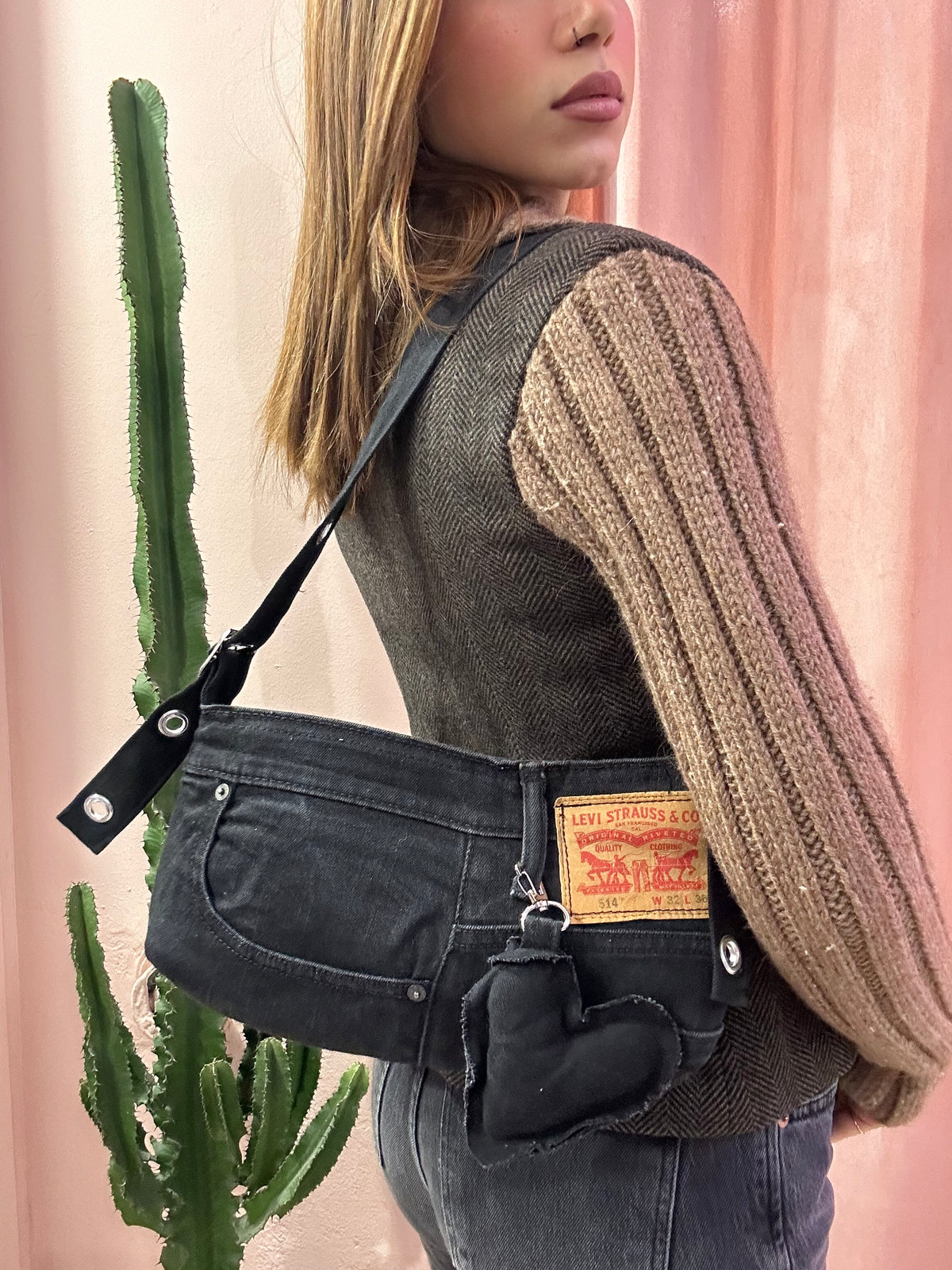 borsa levis baguette upcycling nera