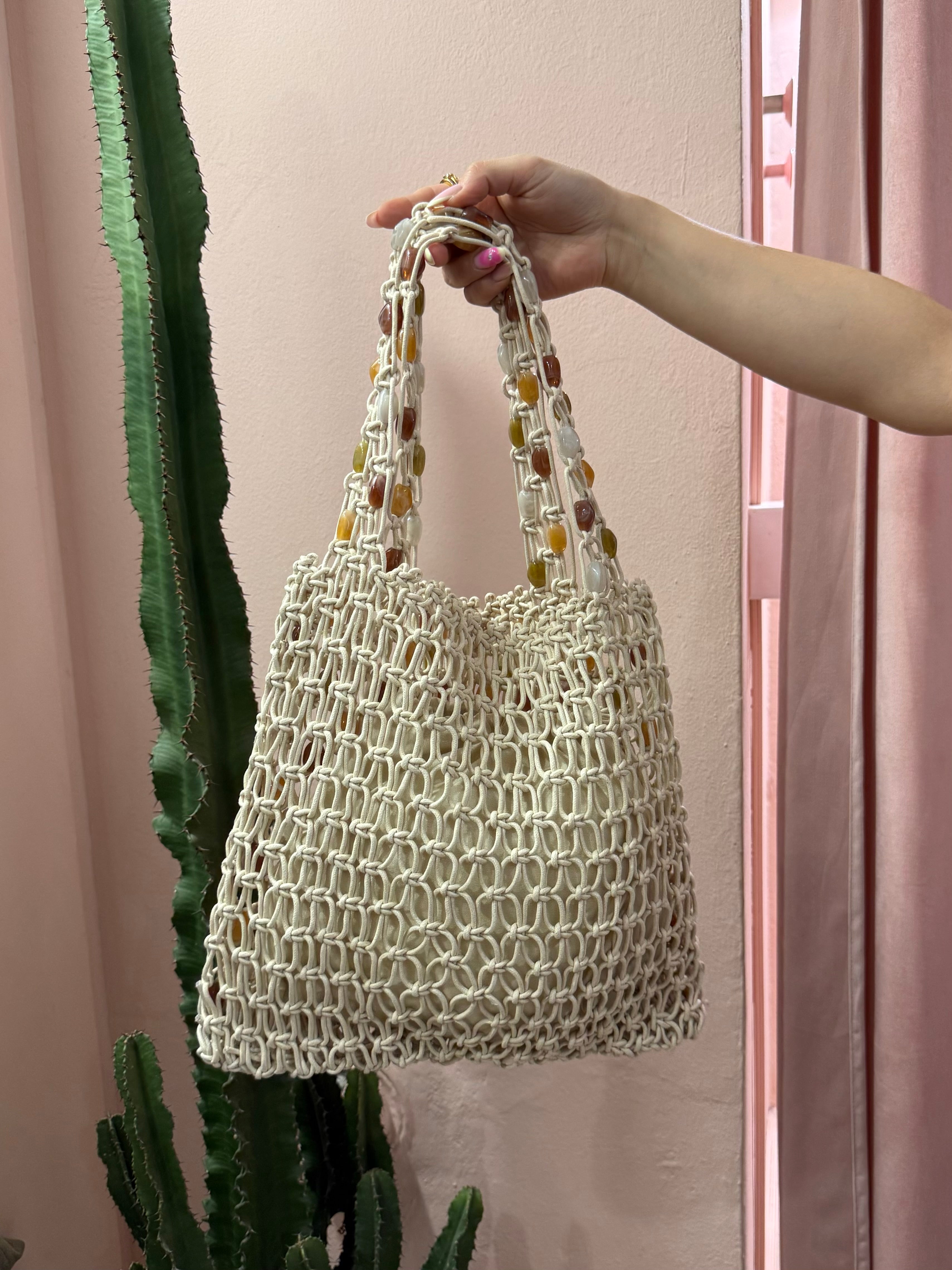 Shopper intrecciata con pietre colorate | più colori