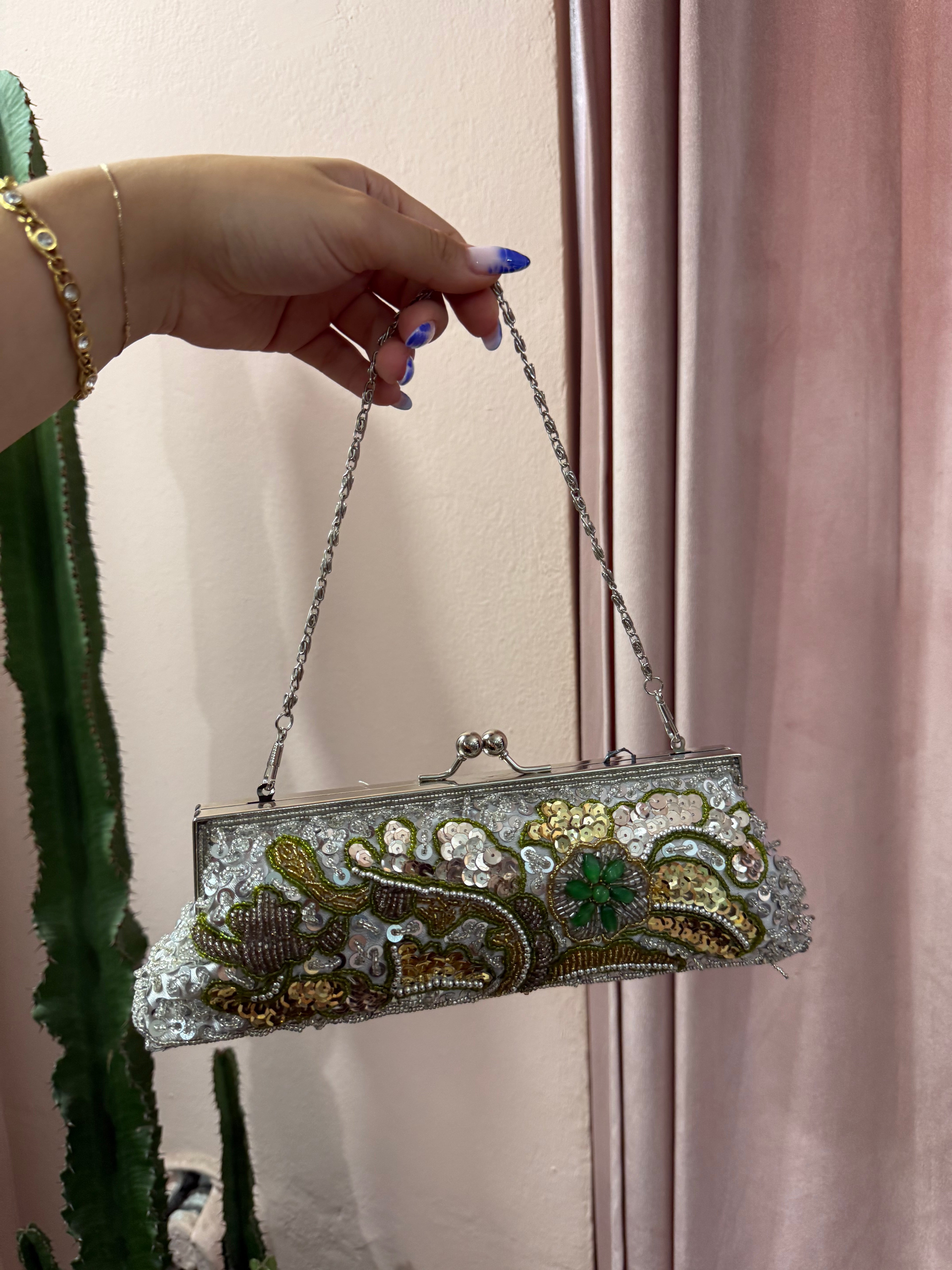 pochette vintage 00s ricamata con paillettes