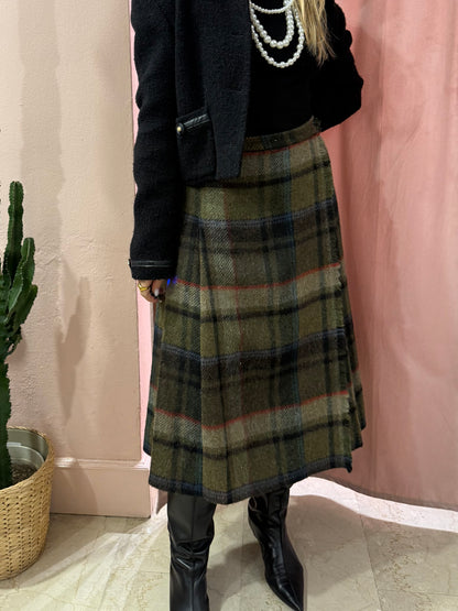 Gonna tartan sul verde in lana spessa