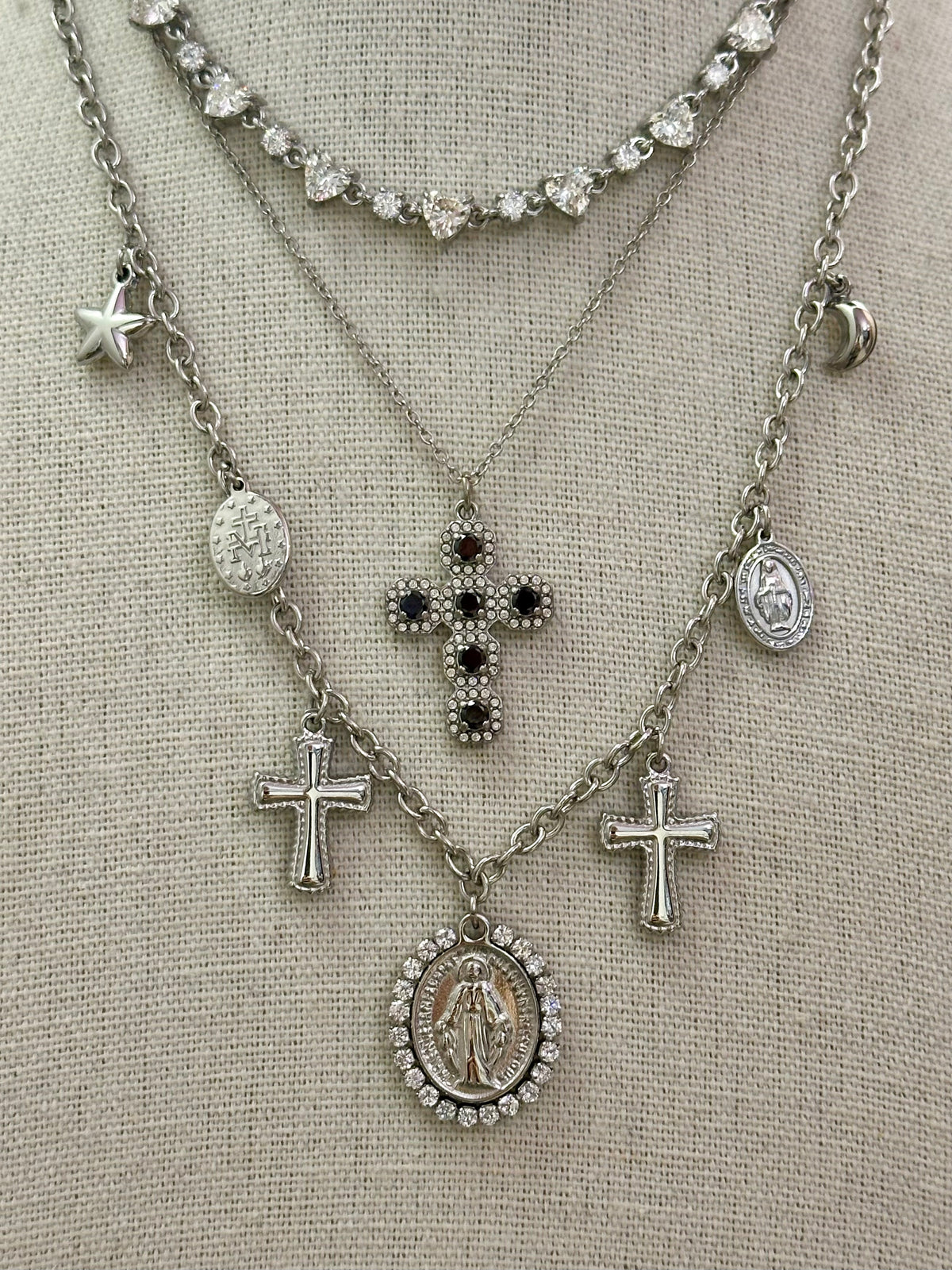 Collana croce nera con zirconi