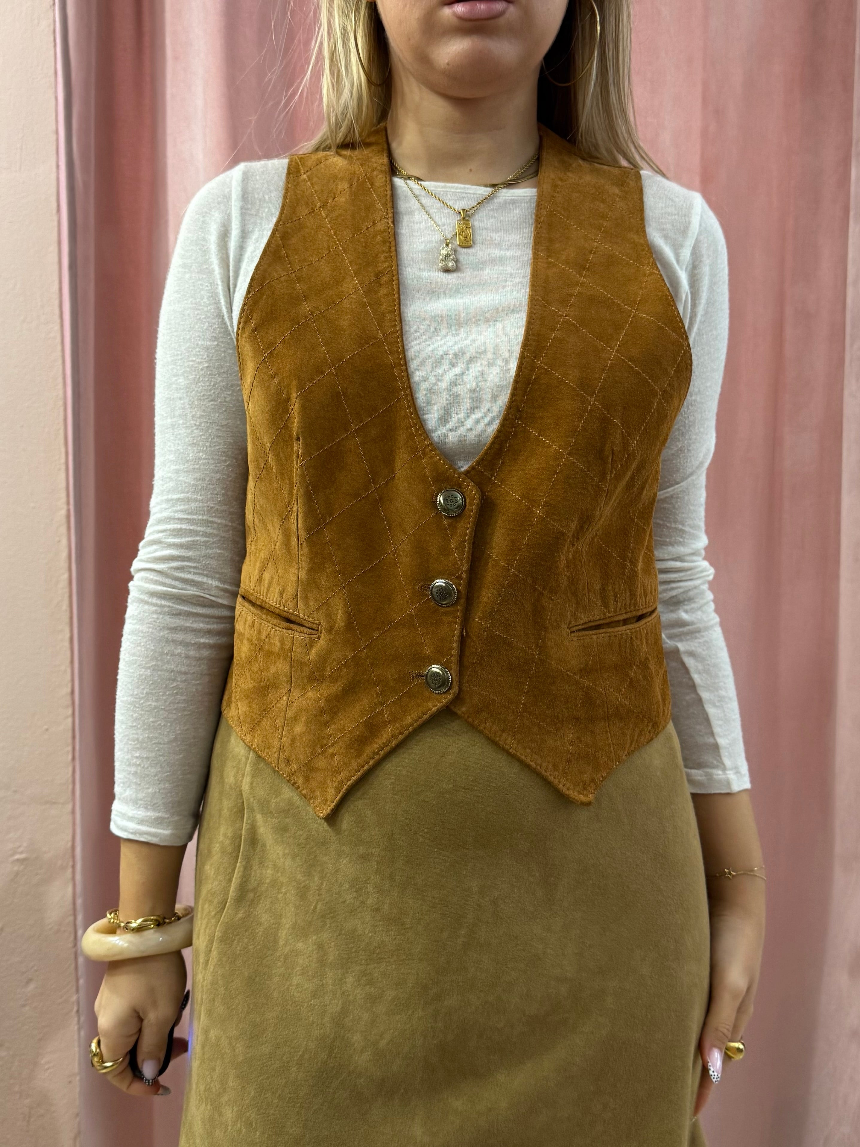 Gilet in pelle scamosciata