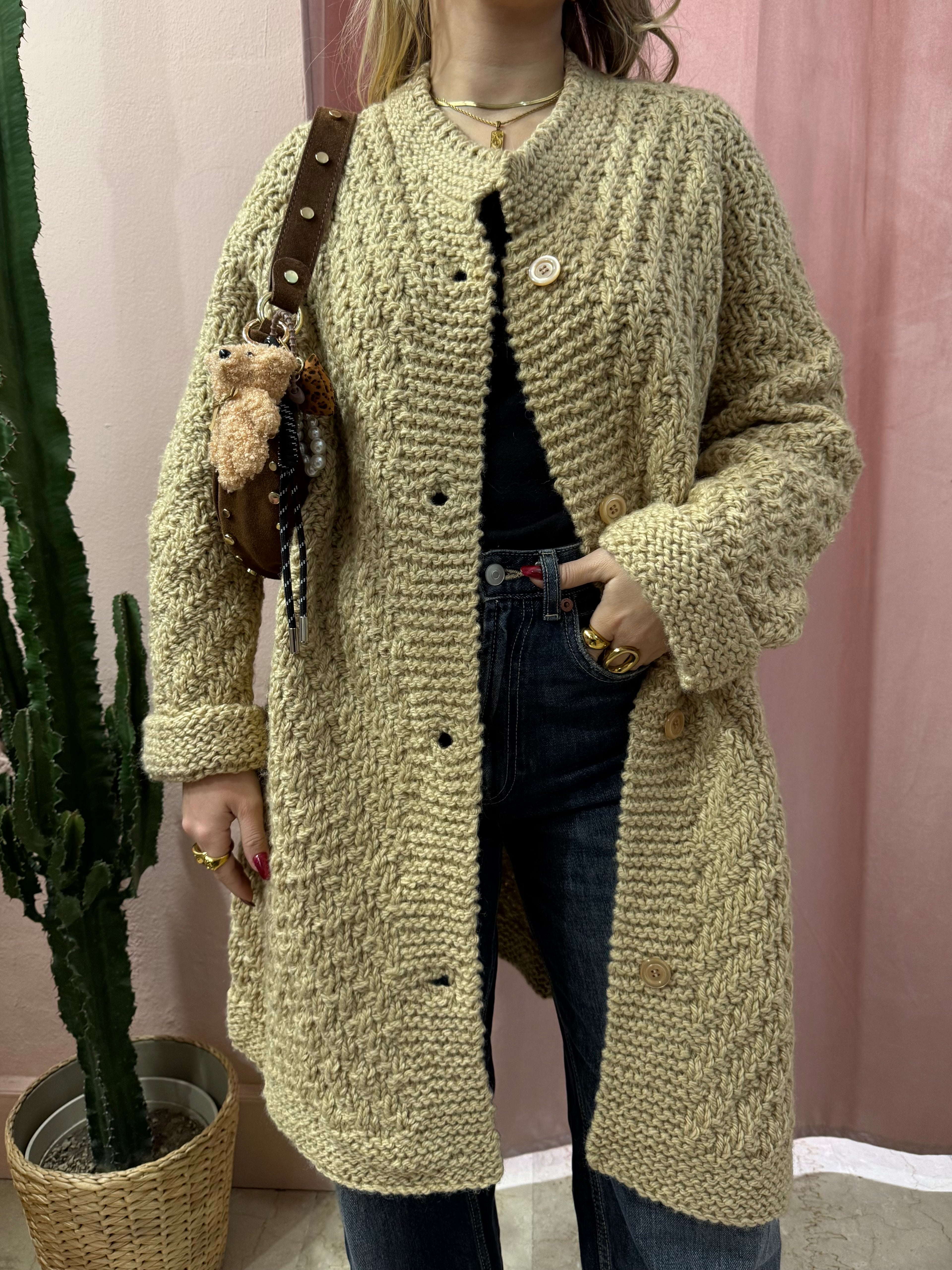 Cardigan in maglia di lana beige