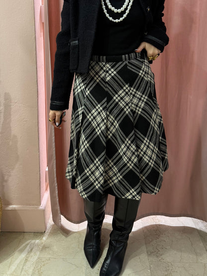 Gonna tartan bianca e nera