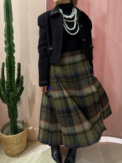Gonna tartan sul verde in lana spessa
