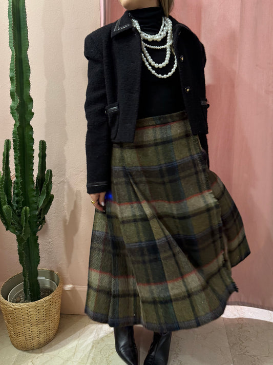 Gonna tartan sul verde in lana spessa