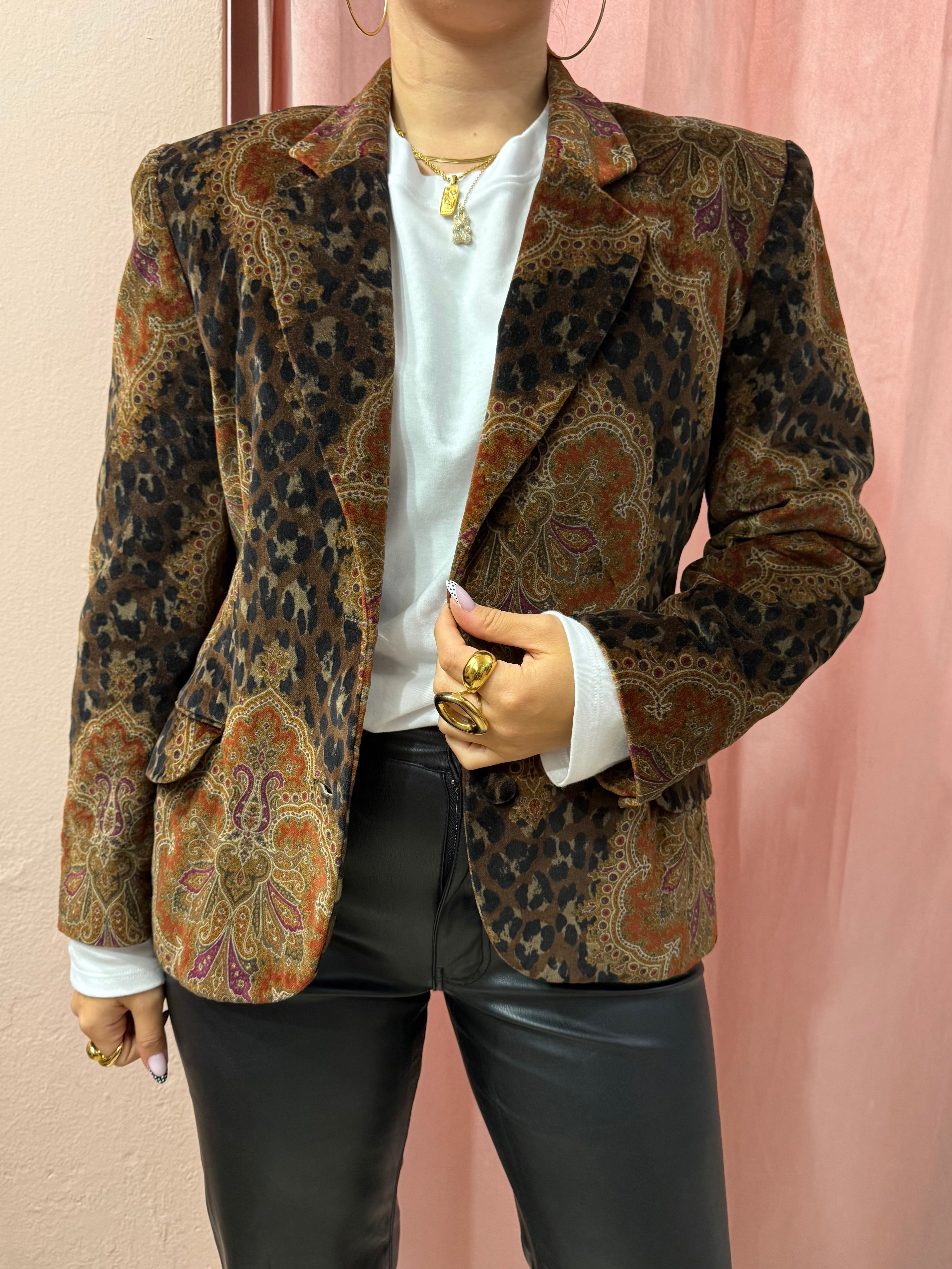 Blazer vintage animalier e damascato