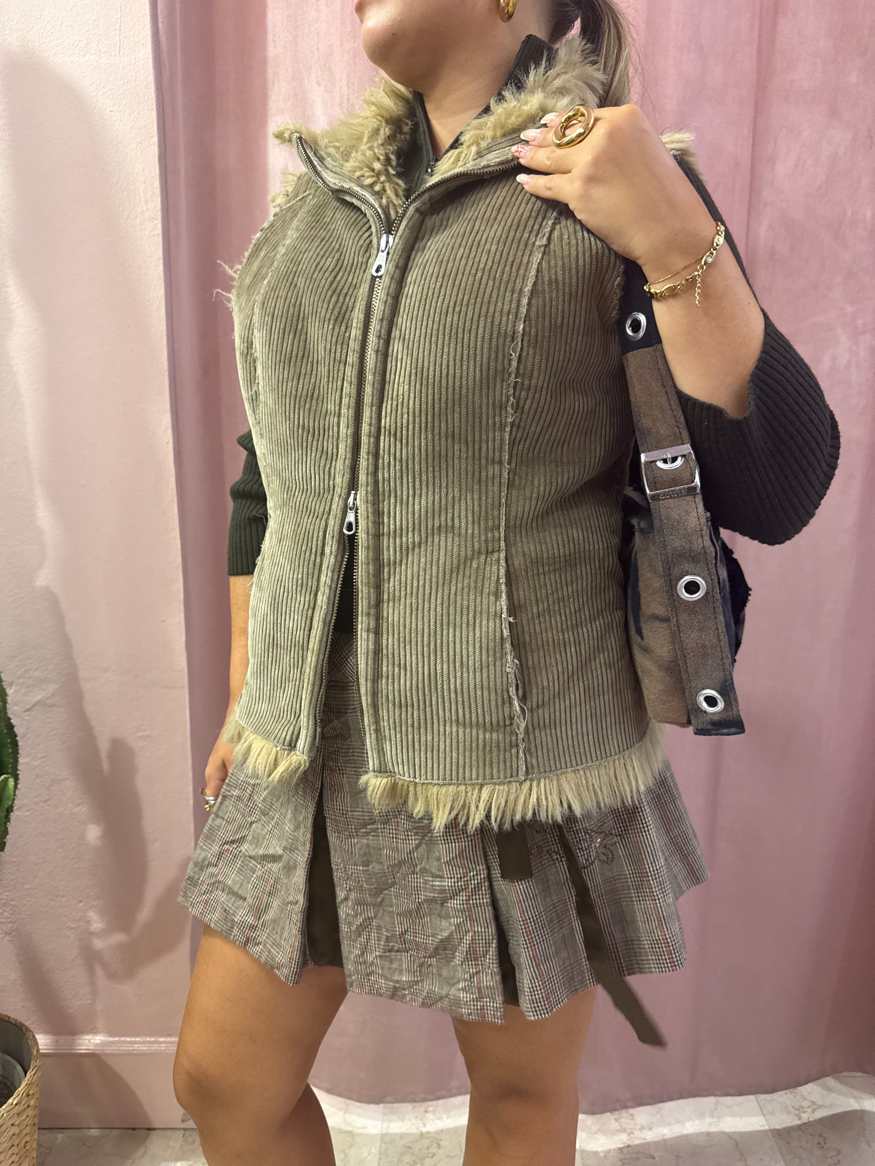 Gilet con pellicciotto smanicato