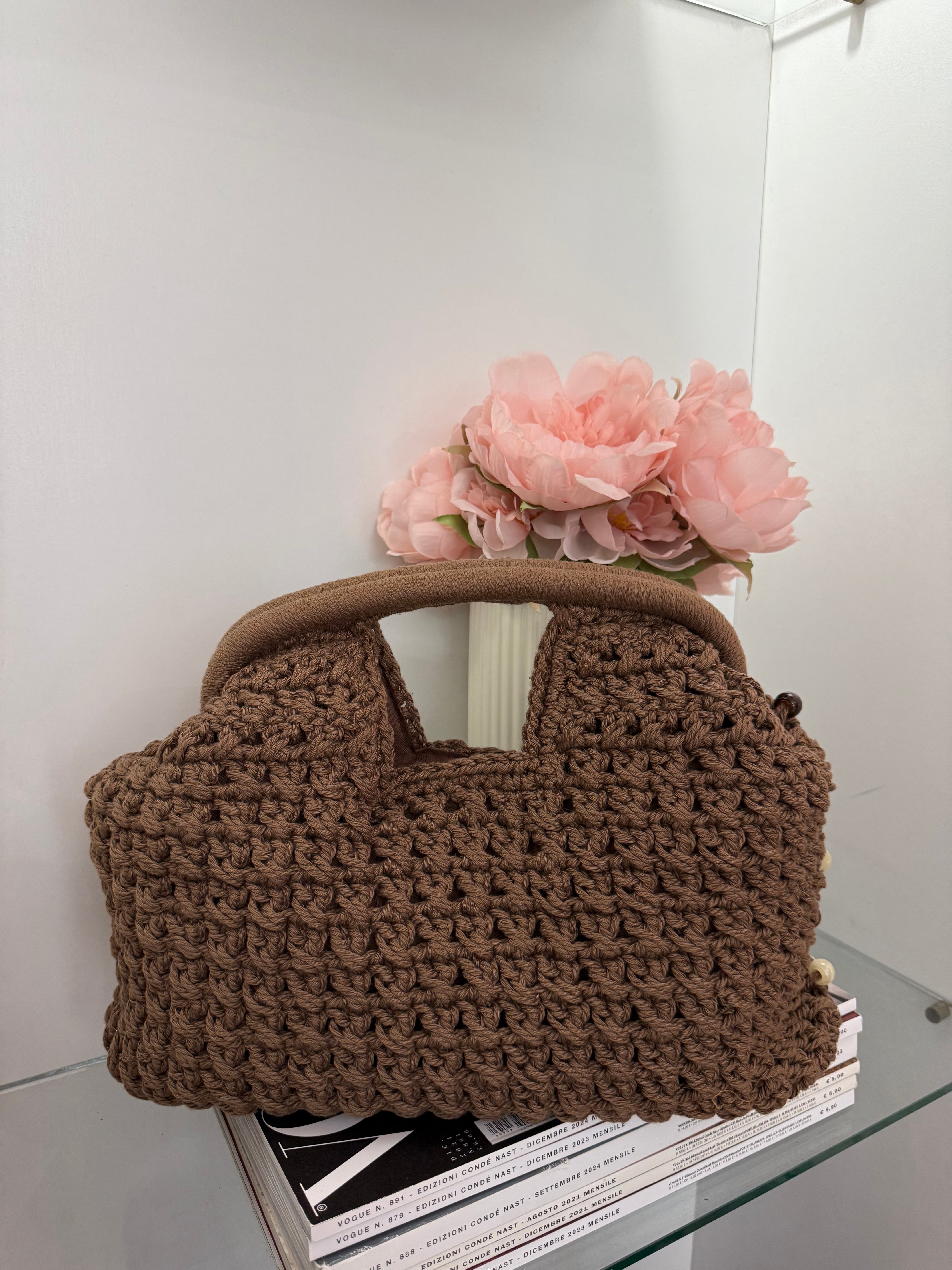 Borsa intrecciata con perline