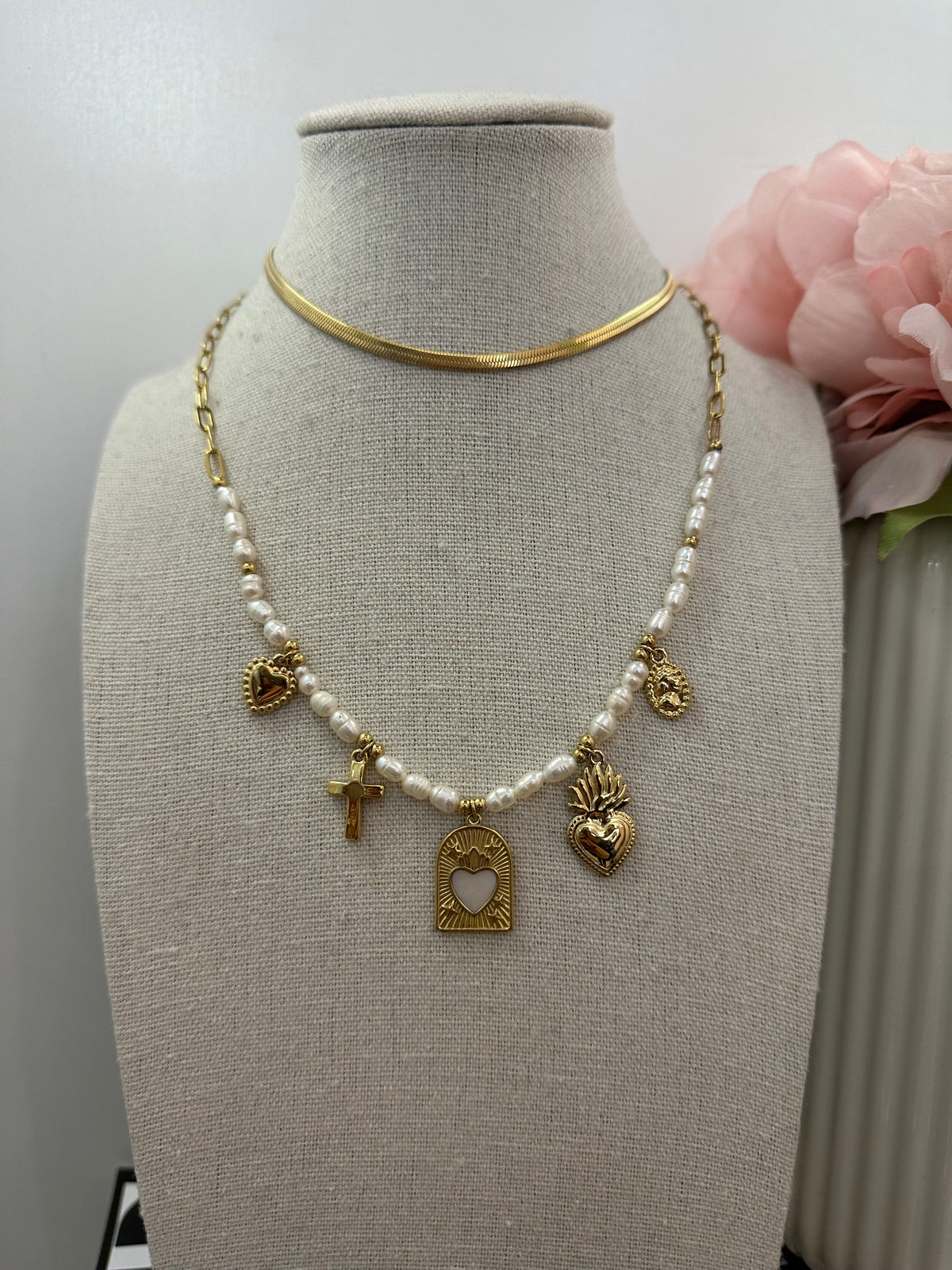 Collana con perle multicharm