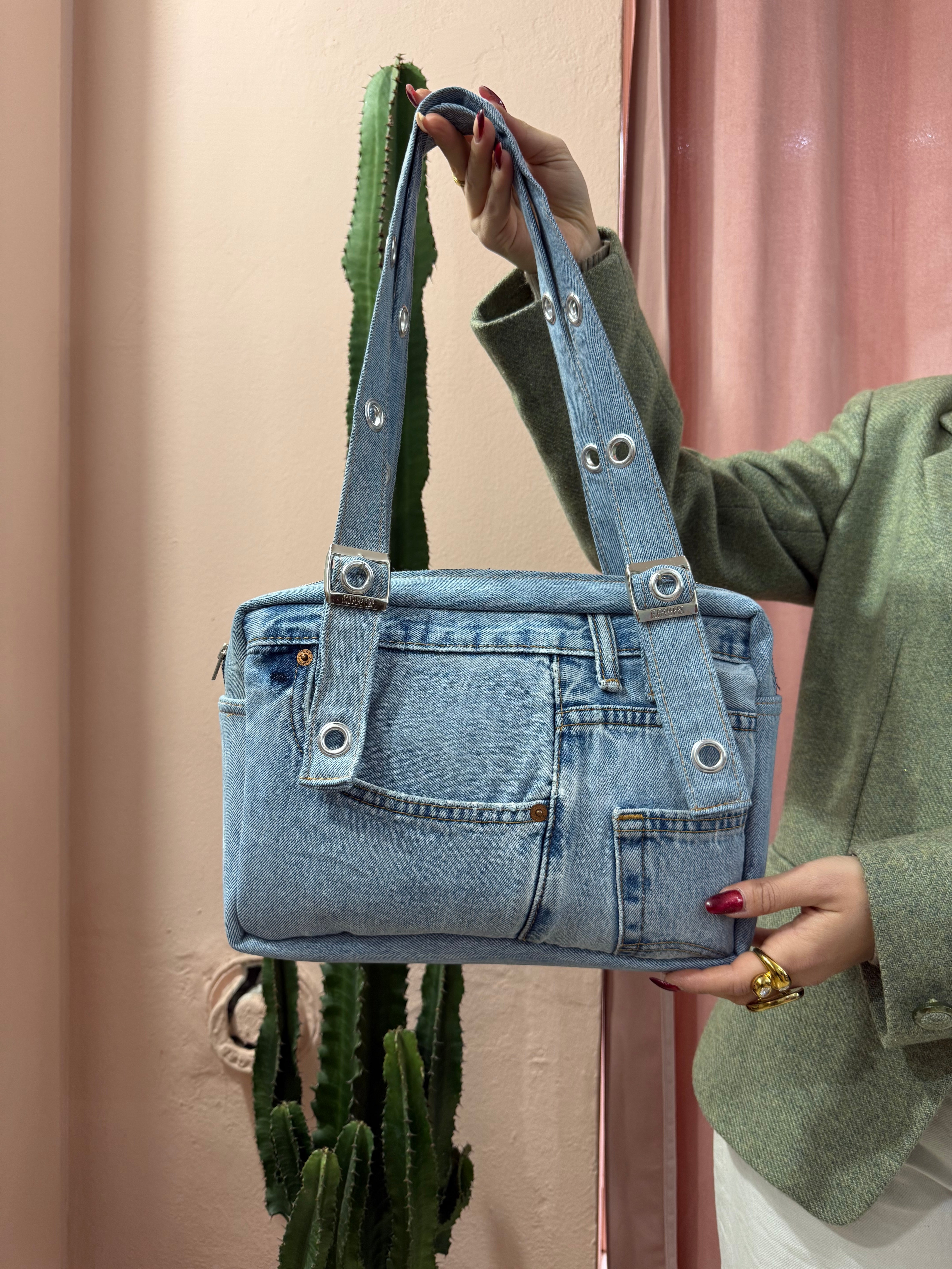 Borsa Levis upcycling denim chiaro