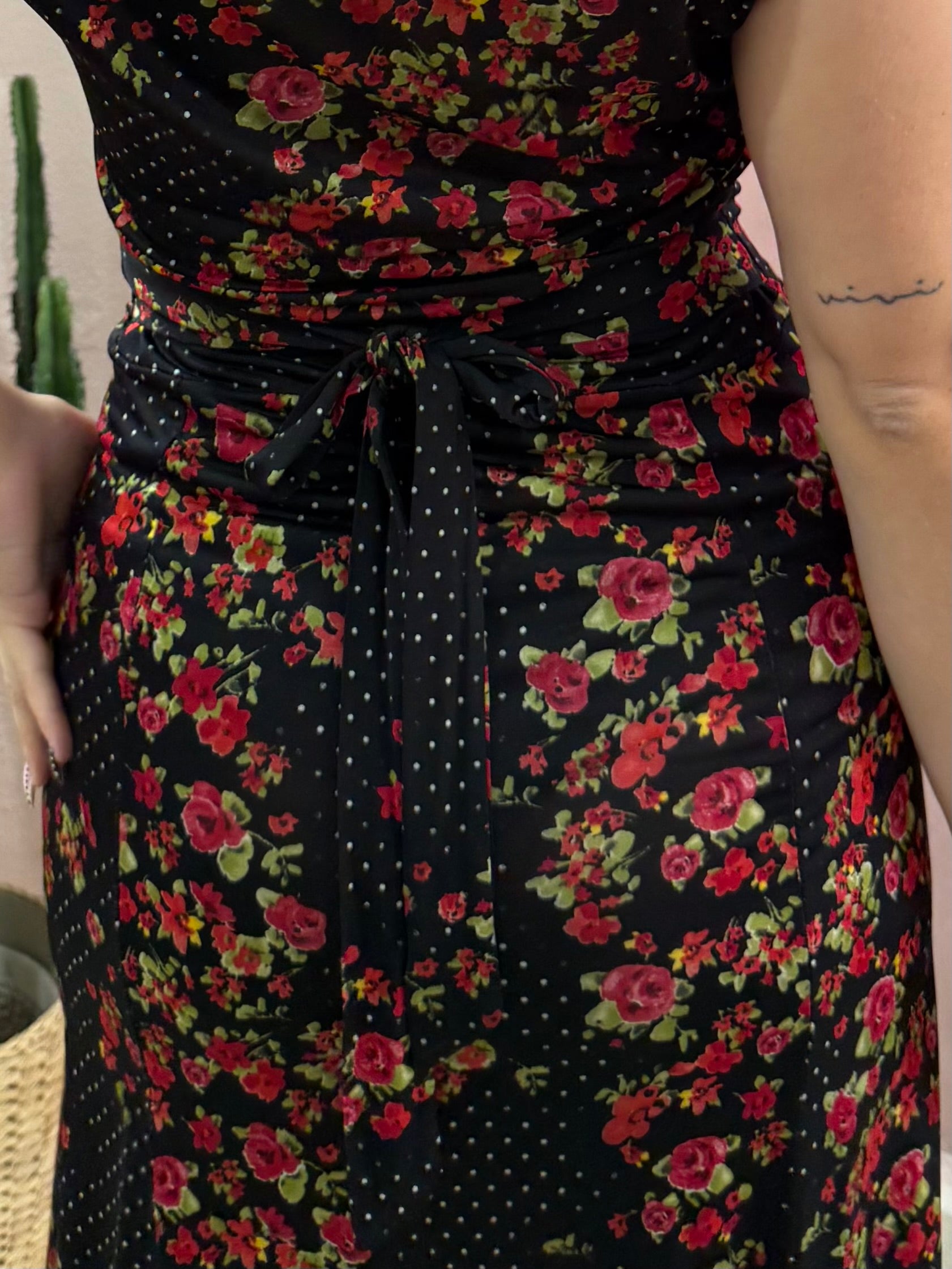 Vestito 00s nero fantasia rose