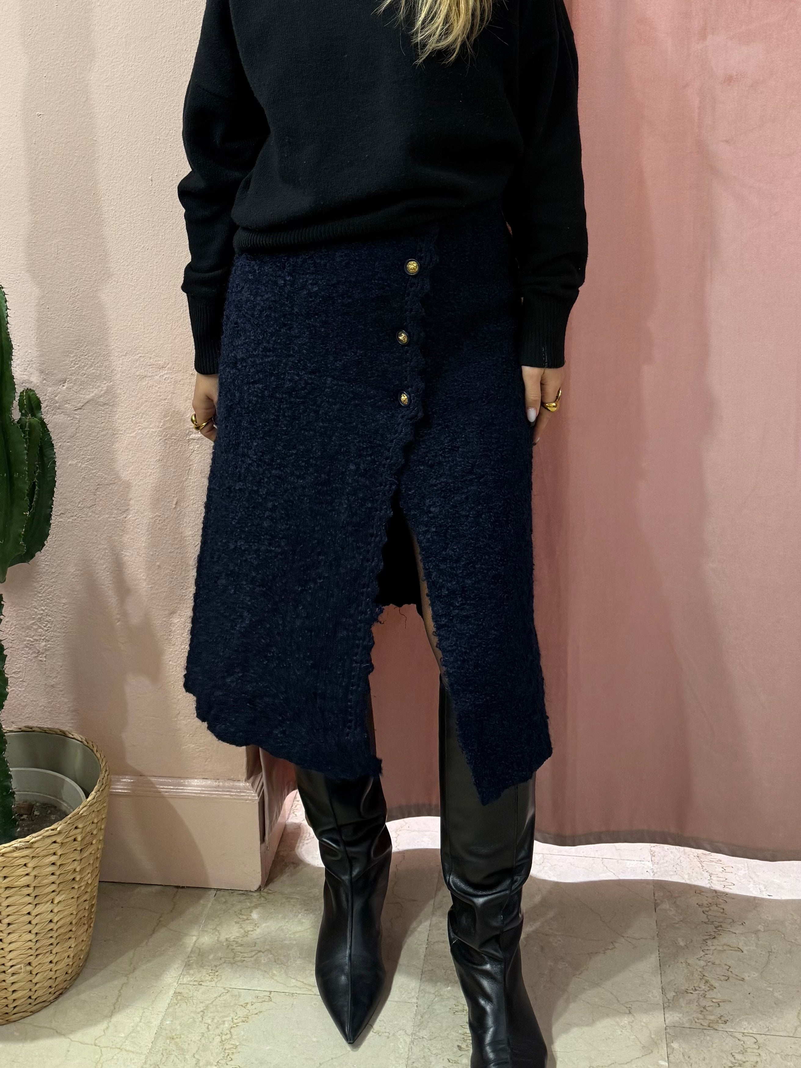 Gonna longuette blu in lana bouclé