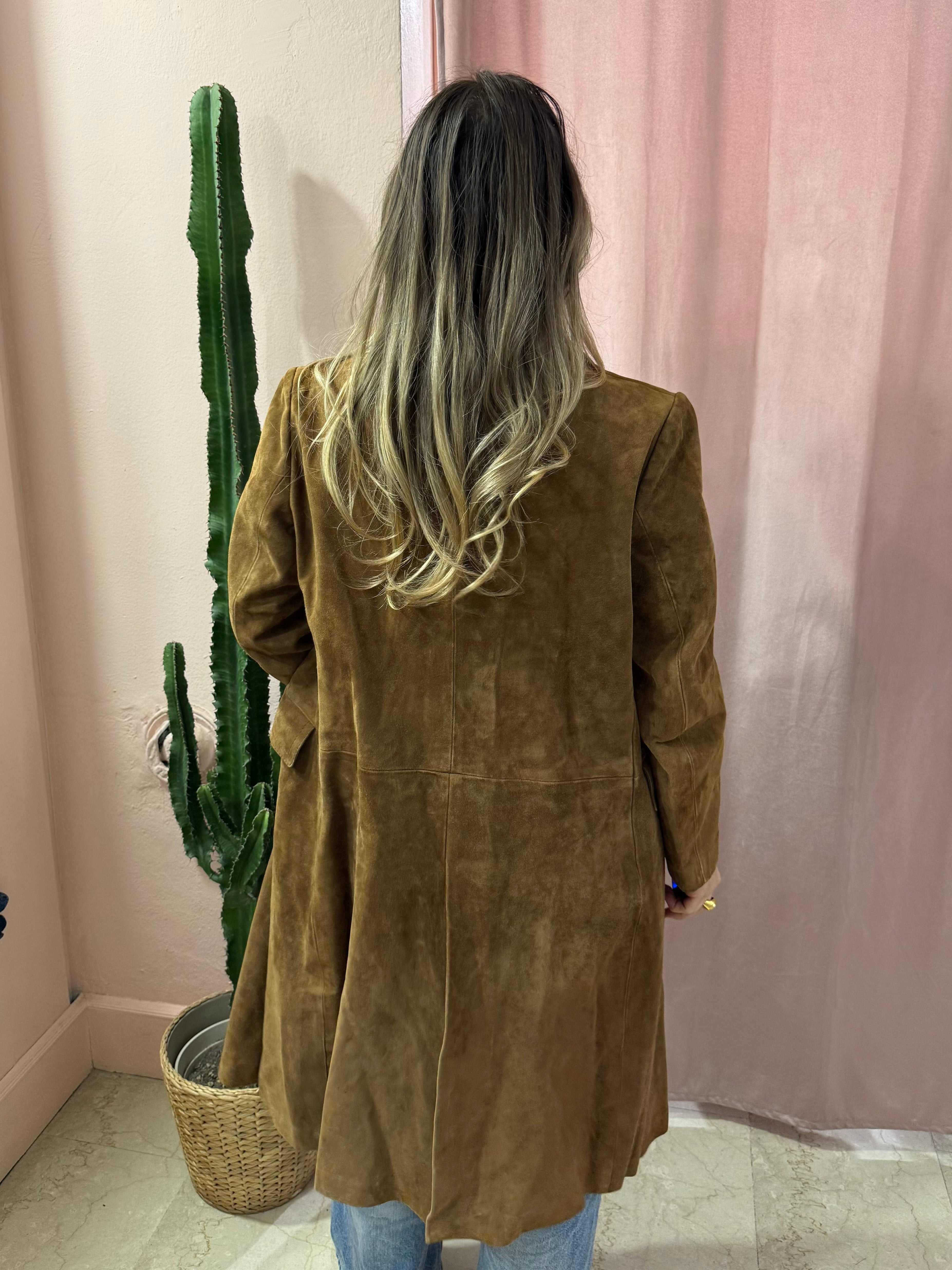 Trench scamosciato in pelle