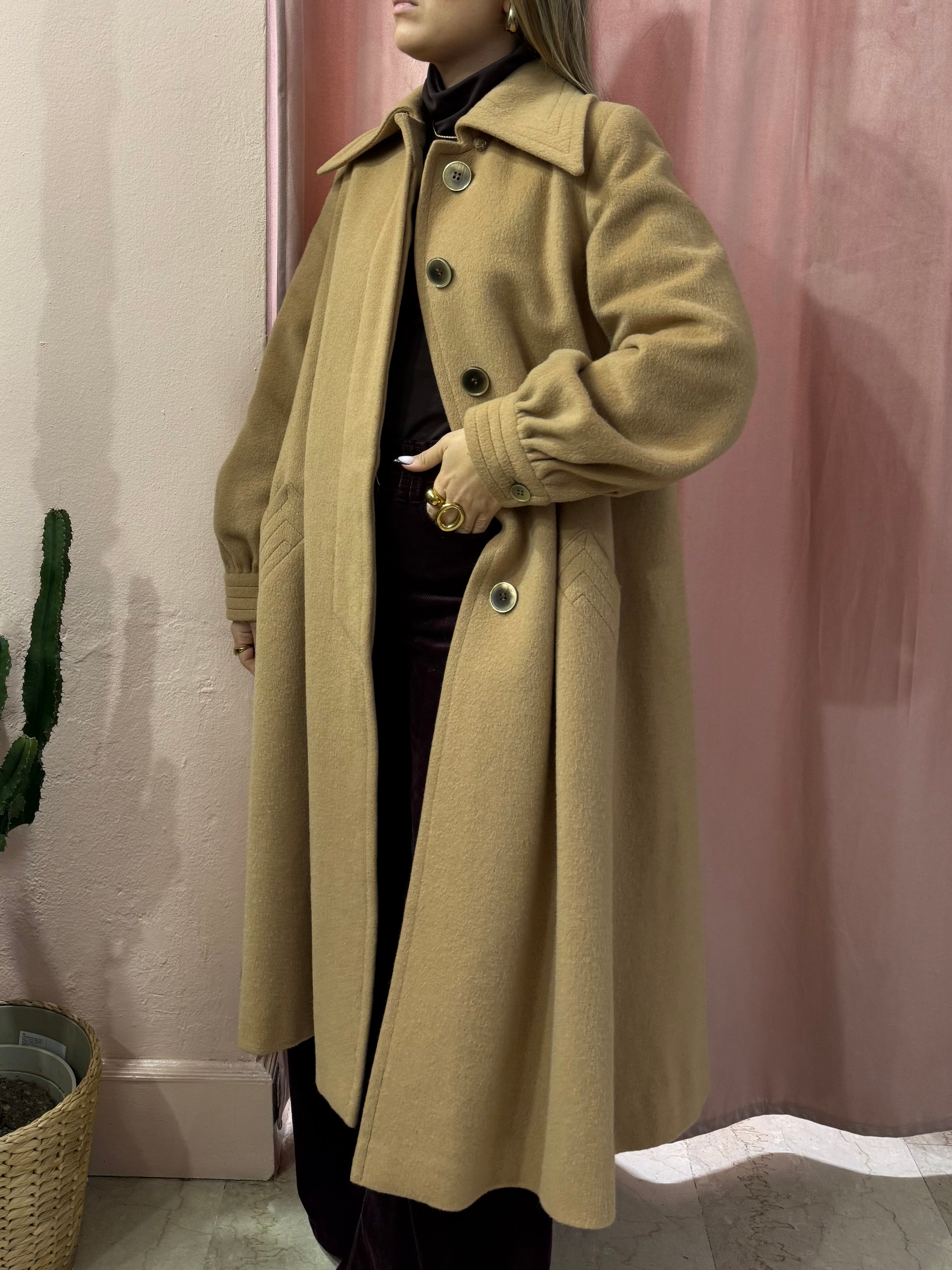 Cappotto cammello maniche a sbuffo