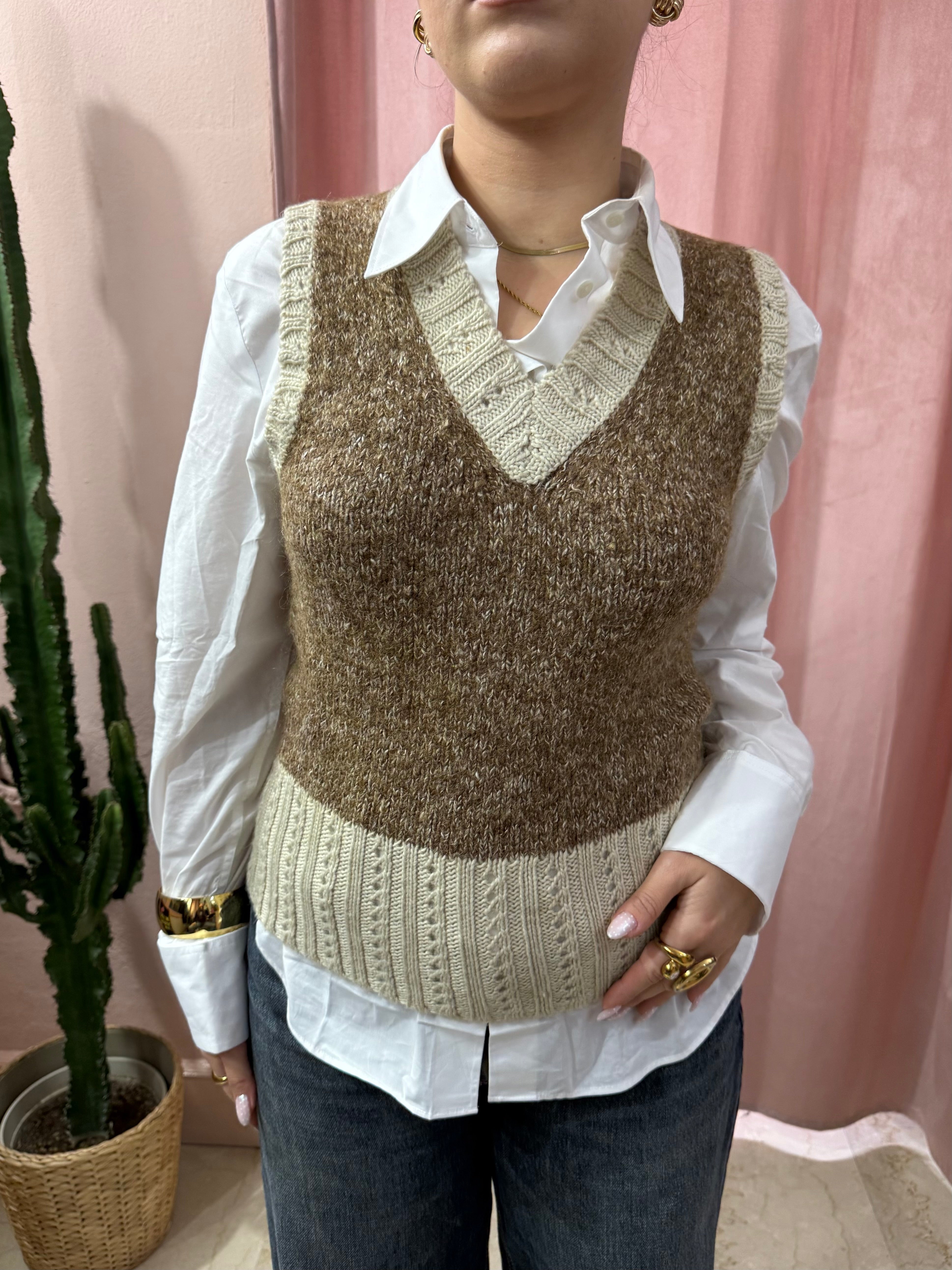 Gilet smanicato in lana mohair e alpaca