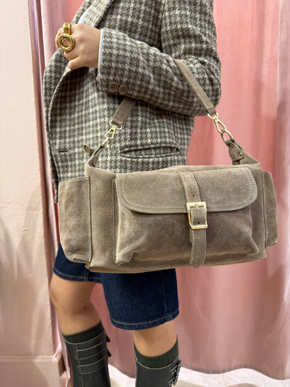 Borsa in vera pelle scamosciata taupe