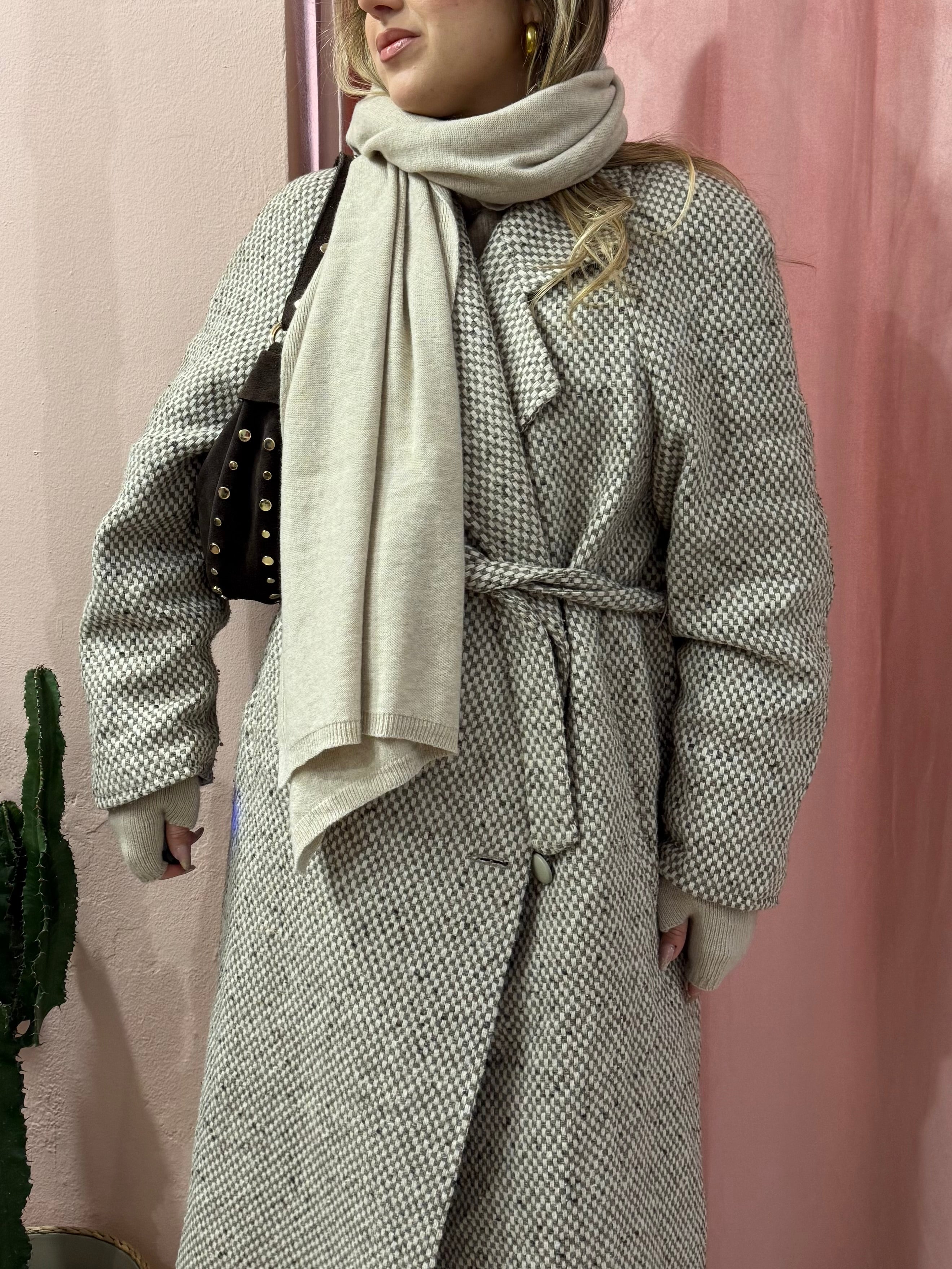 Cappotto vintage in lana con cinturino