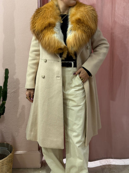 Cappotto panna con collo in pelliccia vera