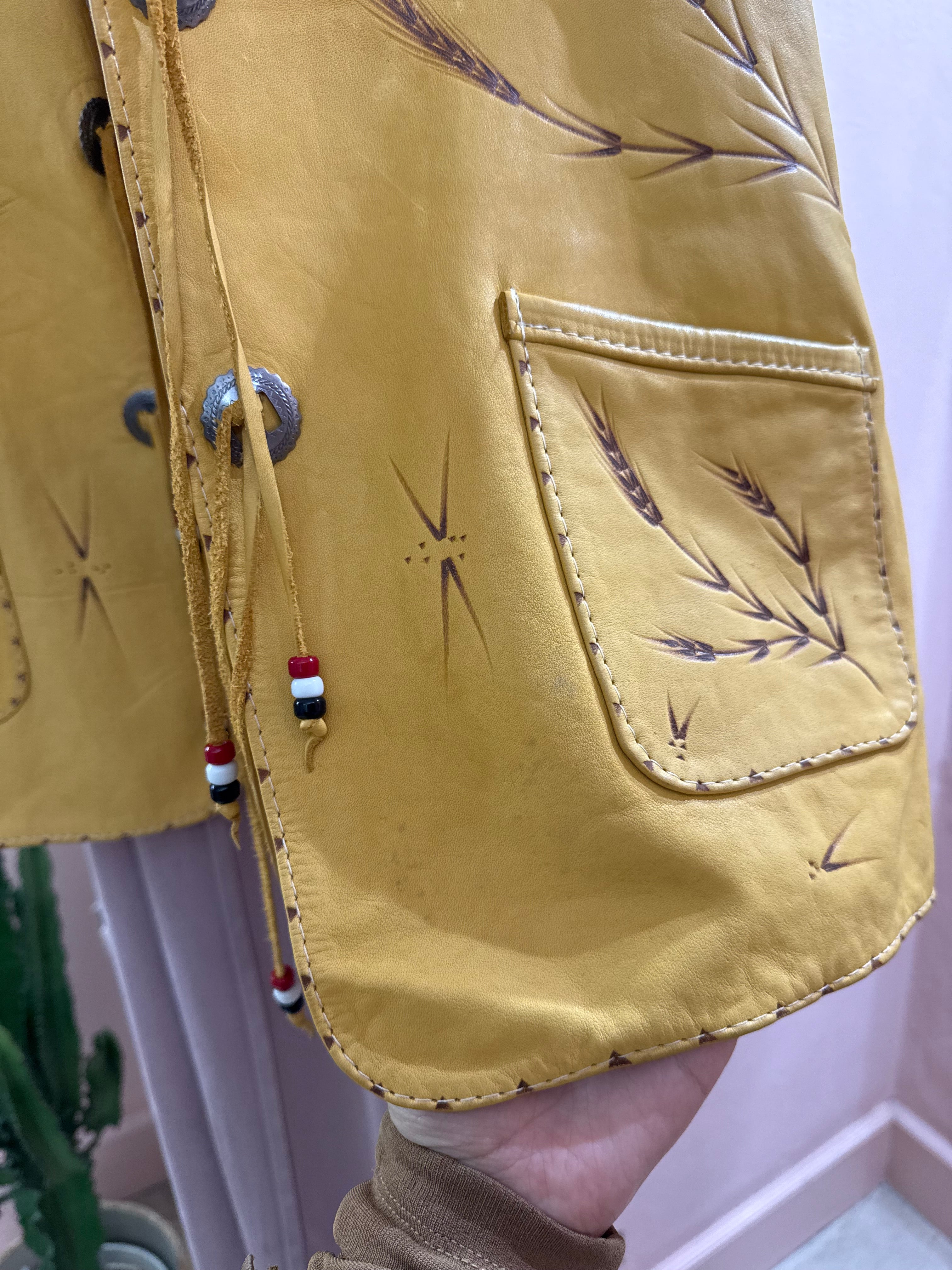 Gilet in vera pelle con fantasia spighe di grano